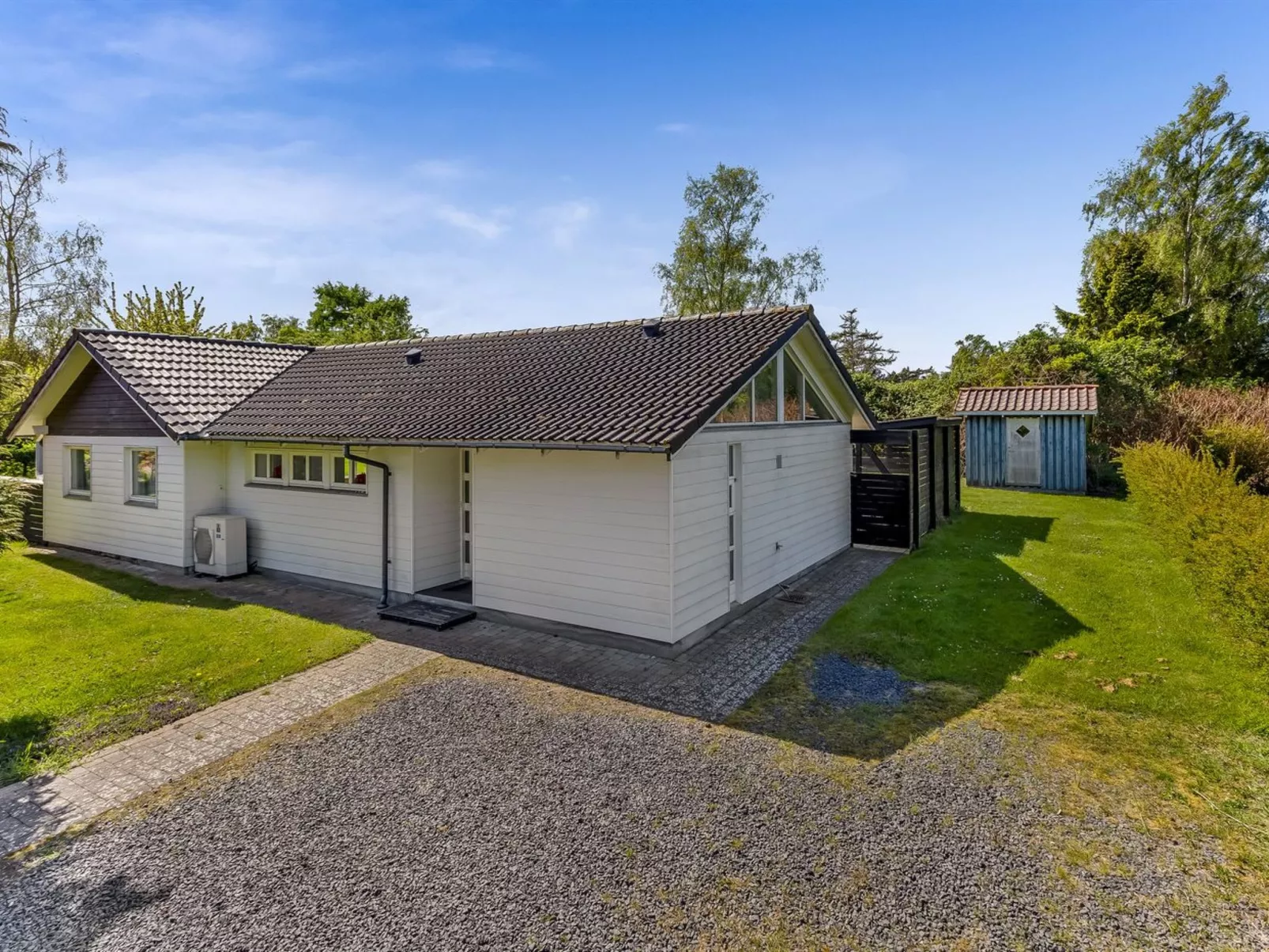 "Prohor" - 150m from the sea-Buiten