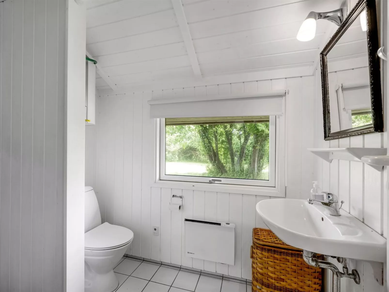 "Nnykka" - 125m from the sea-Binnen