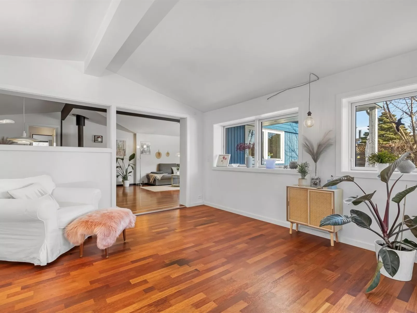 "Etly" - 900m from the sea-Binnen