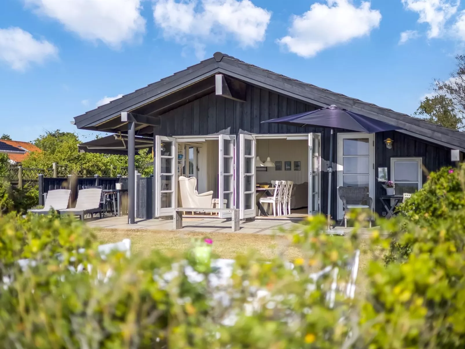 "Withger" - 20m from the sea-Buiten