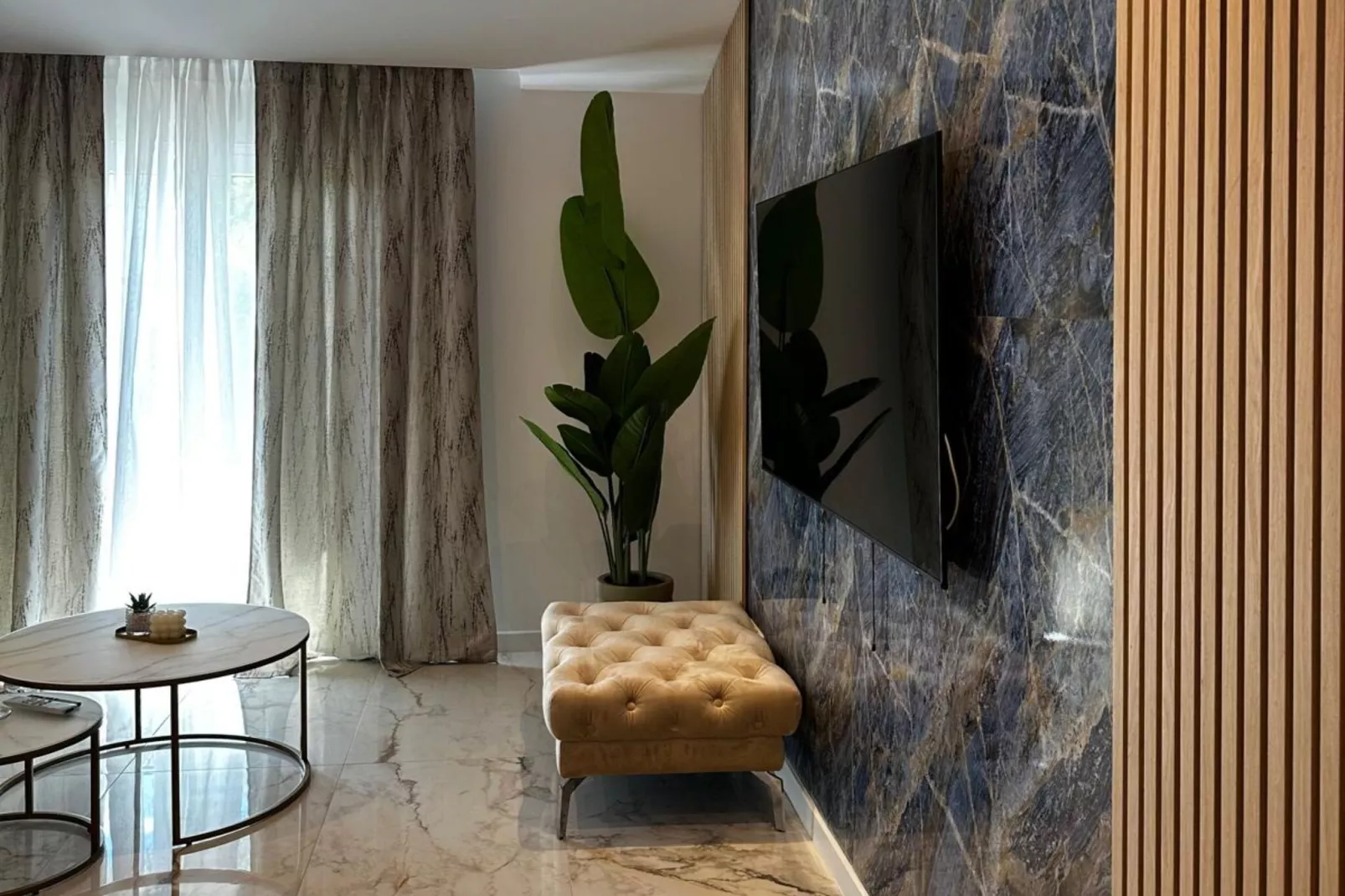 Apartment Ivan with Pool - Two Bedroom Apartment with Terrace and Swimming pool-Slaapkamer