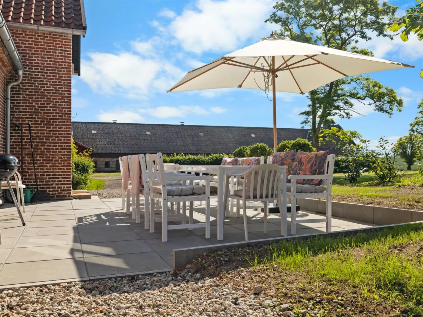 "Brun" - 1.5km from the sea-Buiten