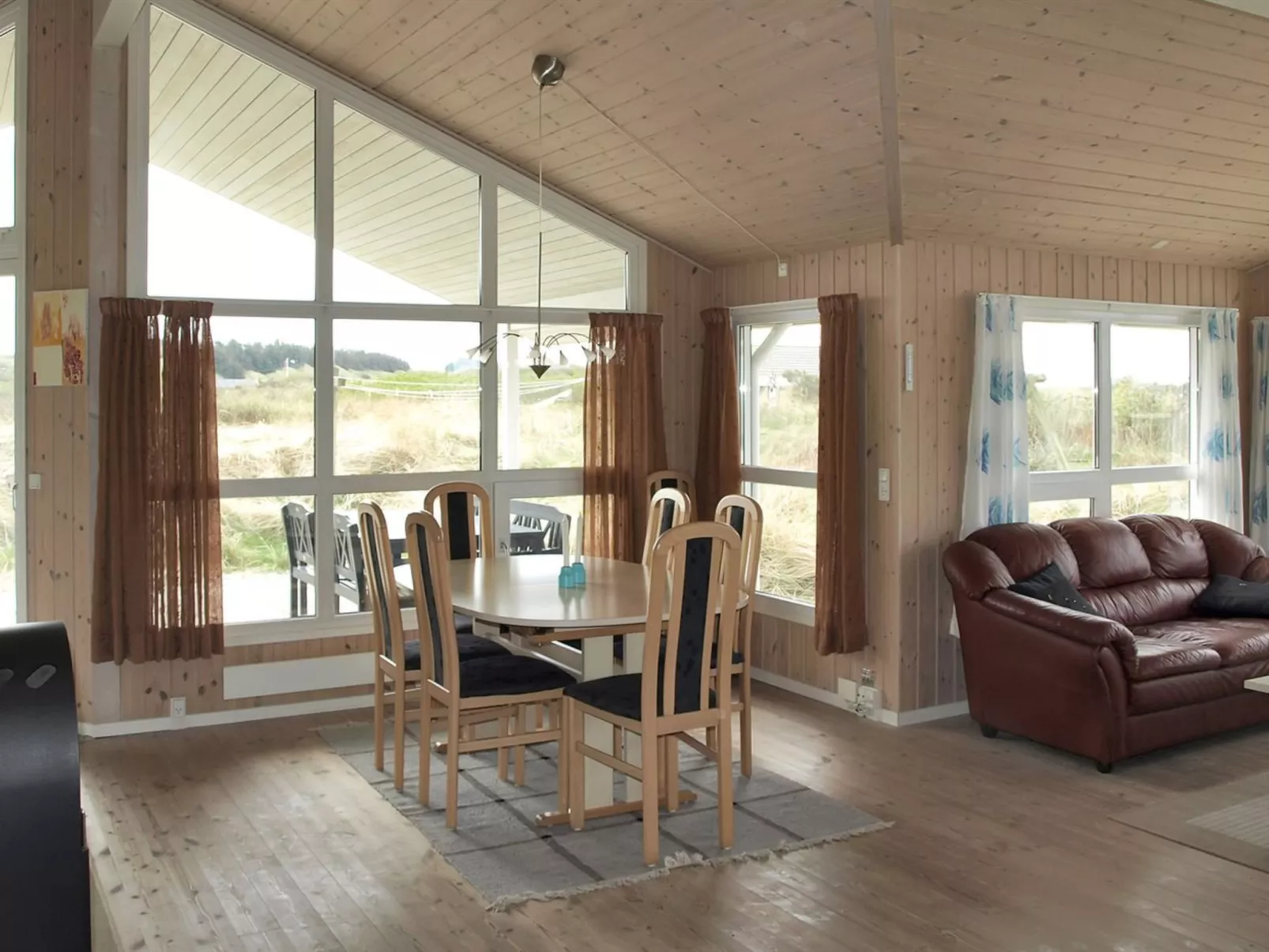 "Zuhra" - 400m from the sea-Binnen