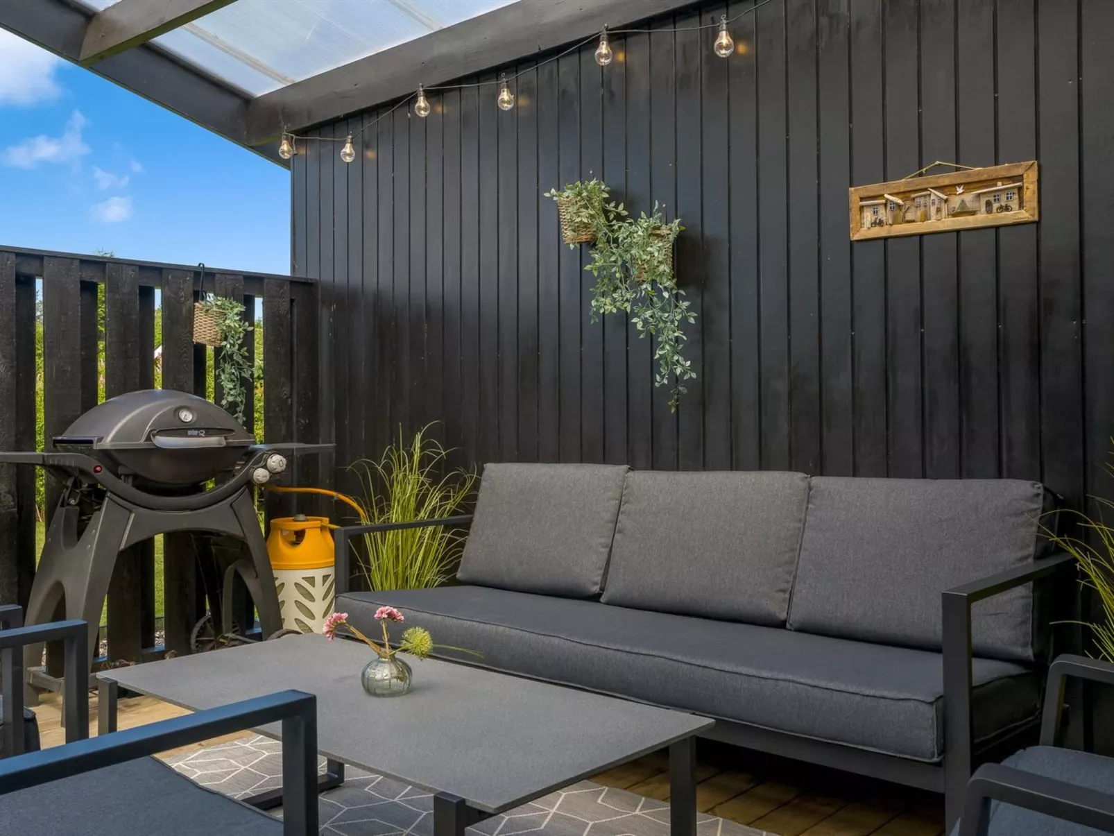 "Elske" -  from the sea-Buiten