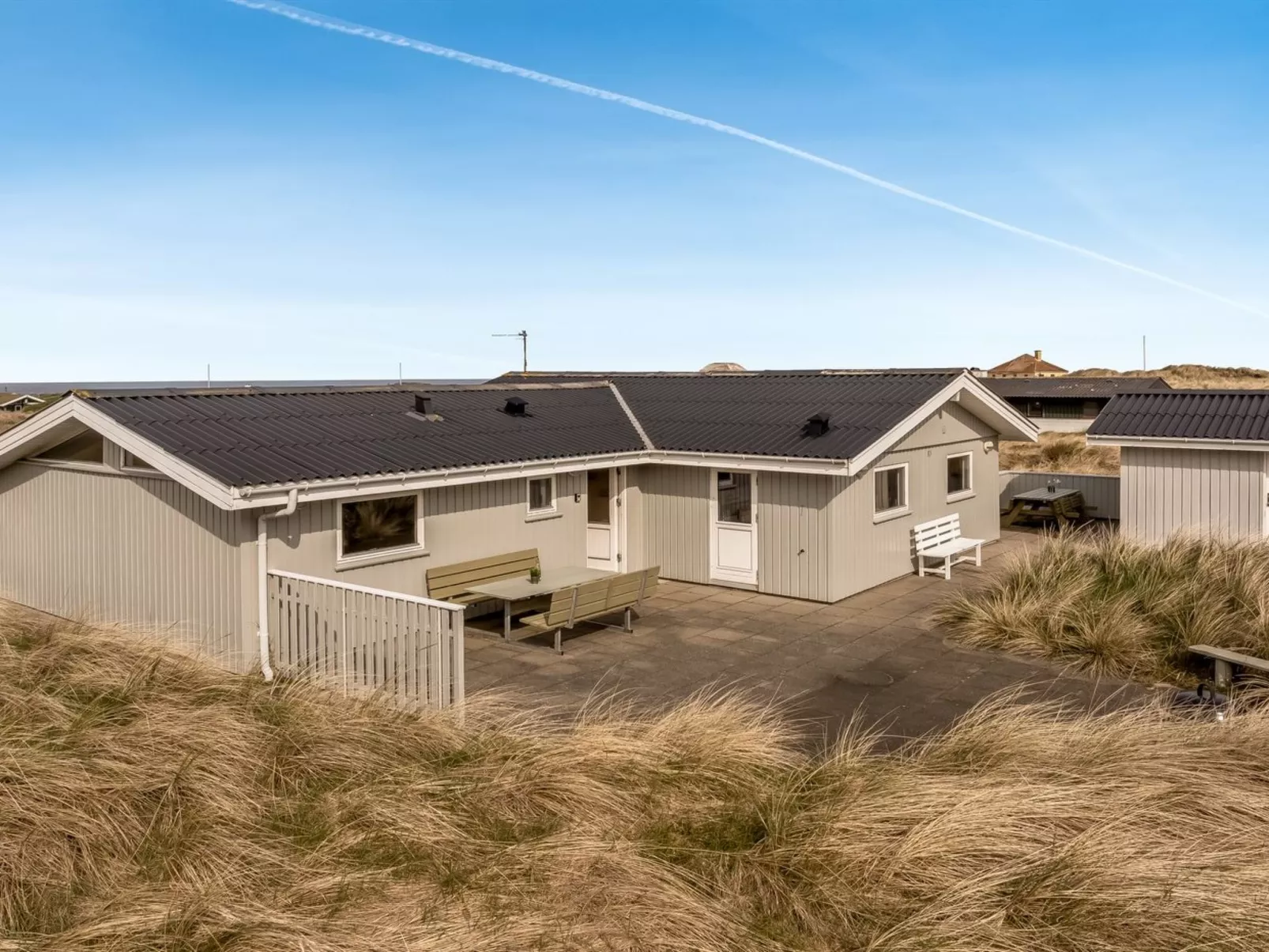 "Fridgerd" - 300m from the sea-Buiten