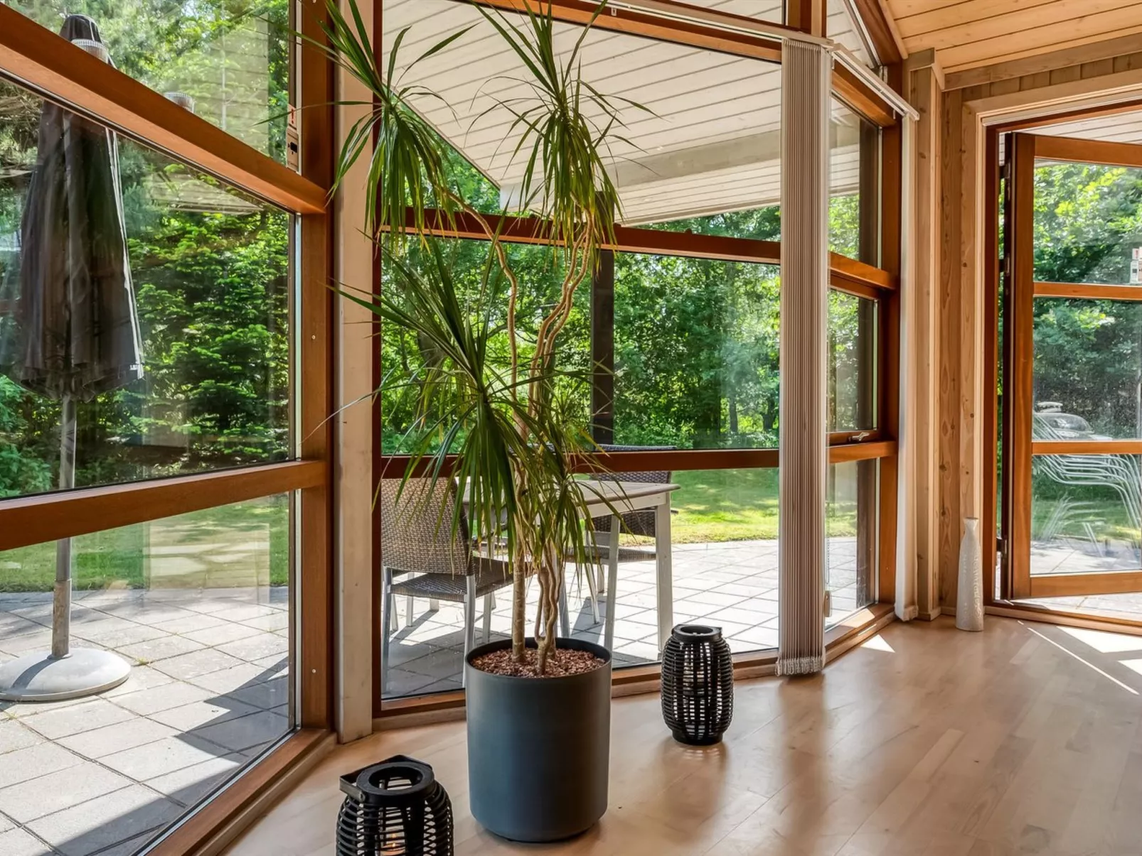 "Rosaline" - 500m from the sea-Binnen