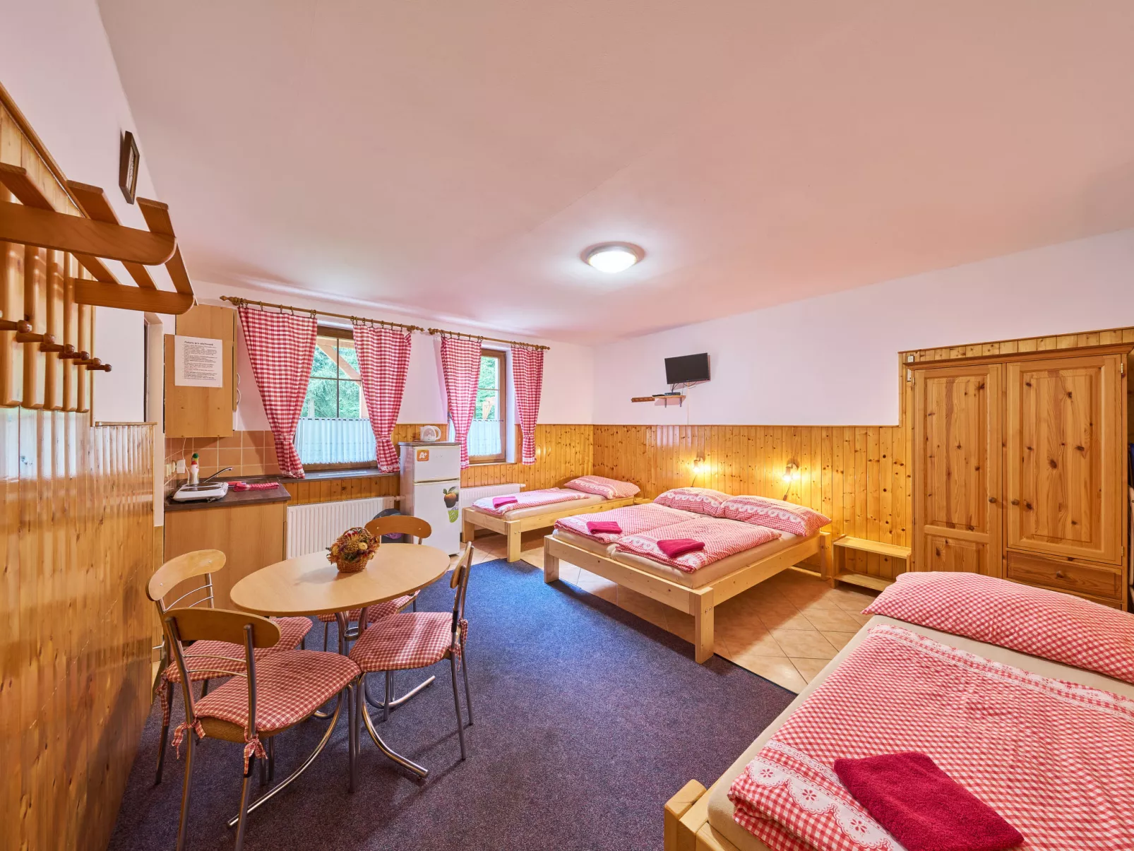 U Švýcarského dvora III-Binnen