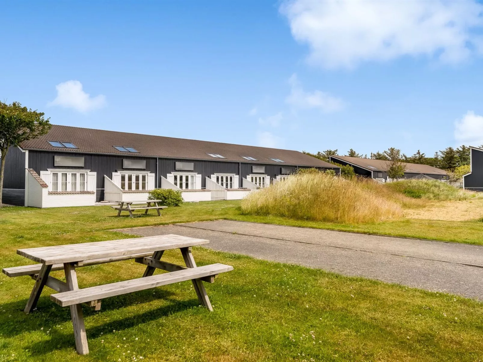 "Barrit" - 50m to the fjord-Buiten