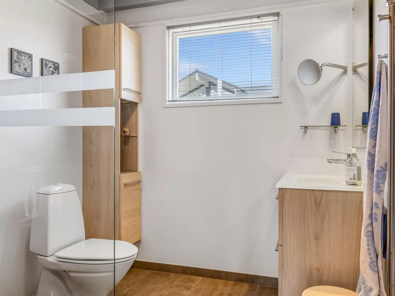 "Nielsine" - 250m from the sea-Binnen