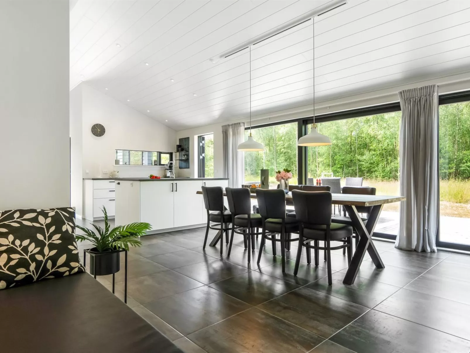 "Sighvat" - 300m from the sea-Binnen