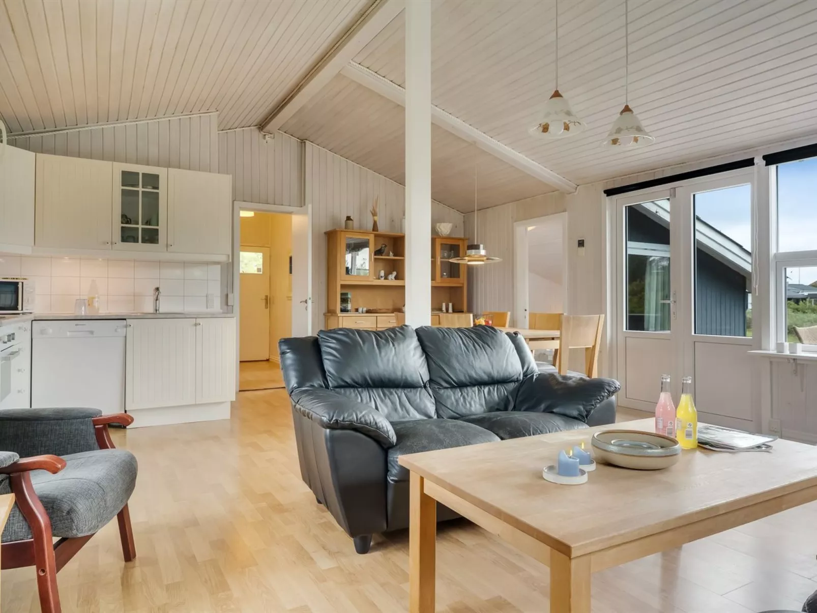 "Claudine" - 700m from the sea-Binnen