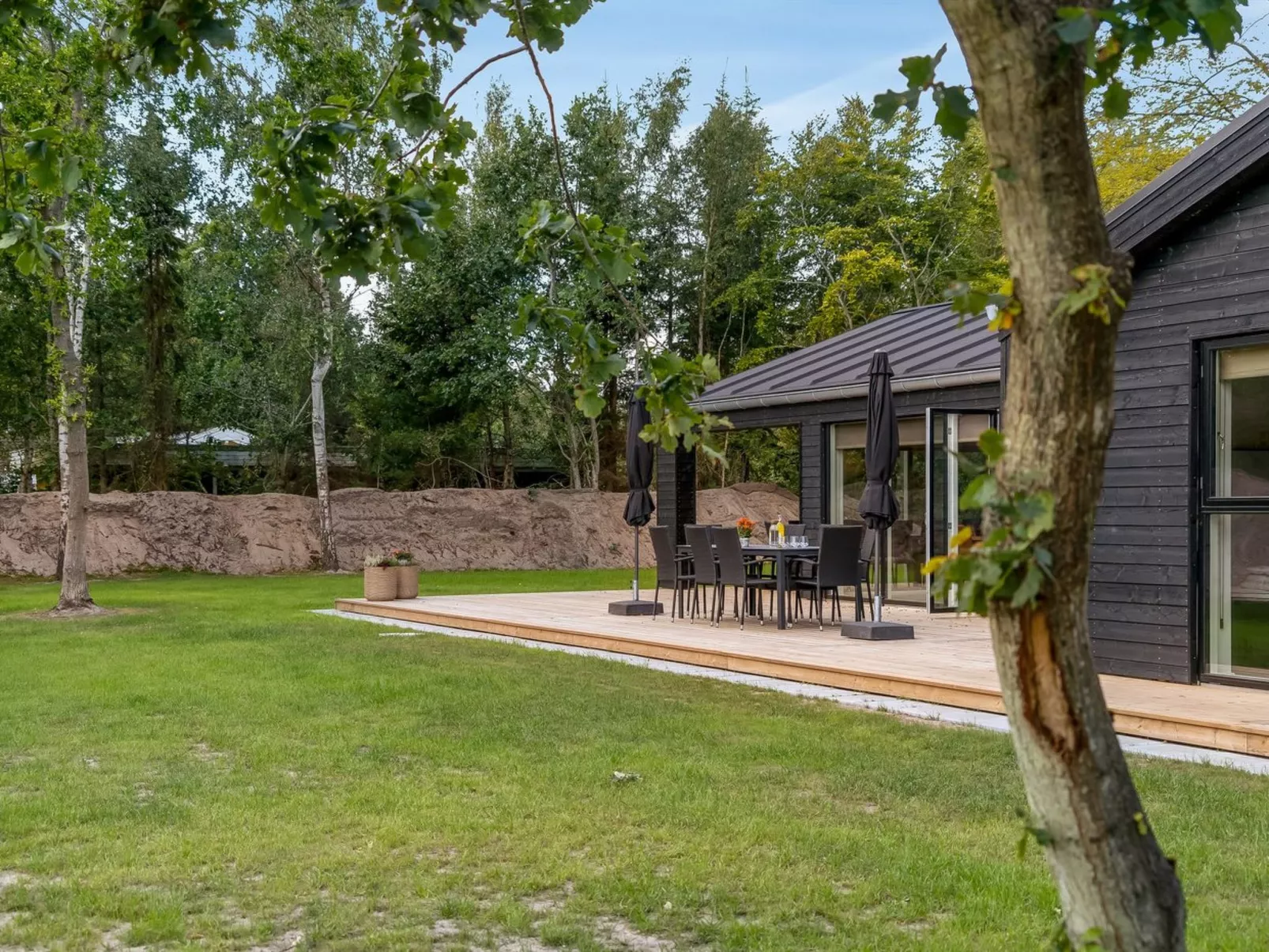 "Zoya" -  from the sea-Buiten