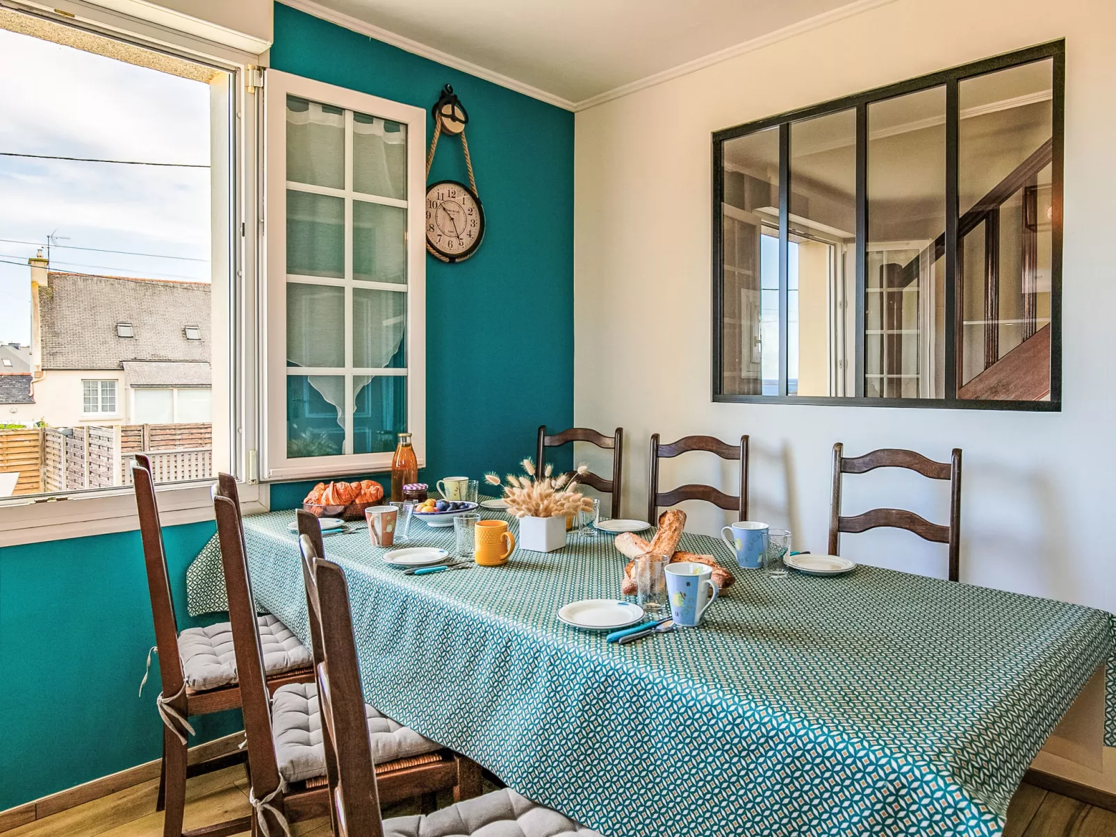 Entre Terre et Mer-Binnen