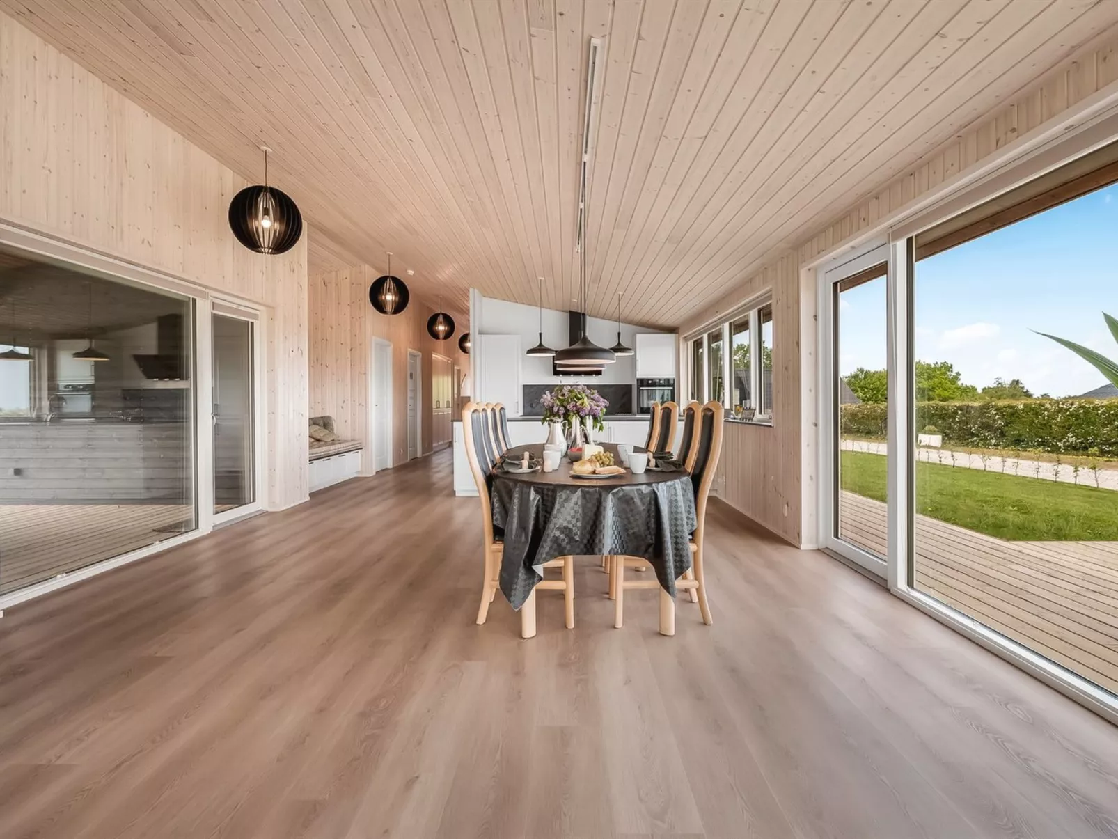 "Siljan" - 400m from the sea-Binnen