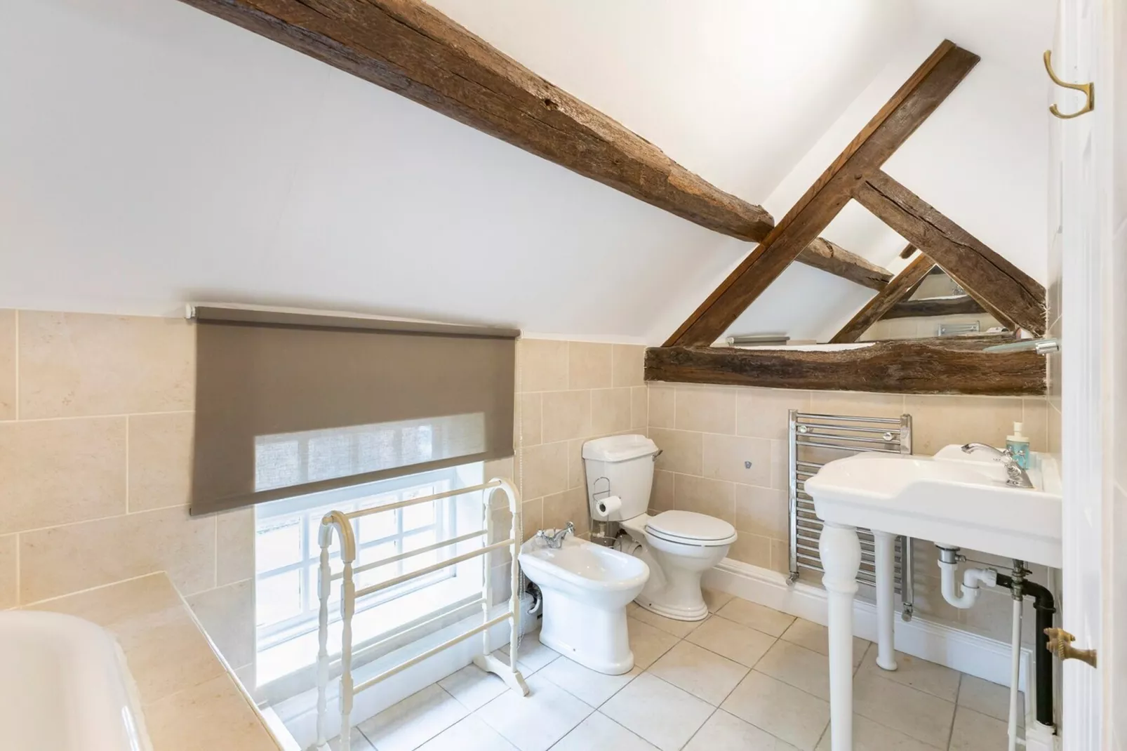 EN_DBY009_Standard Single Room - Shared-Slaapkamer