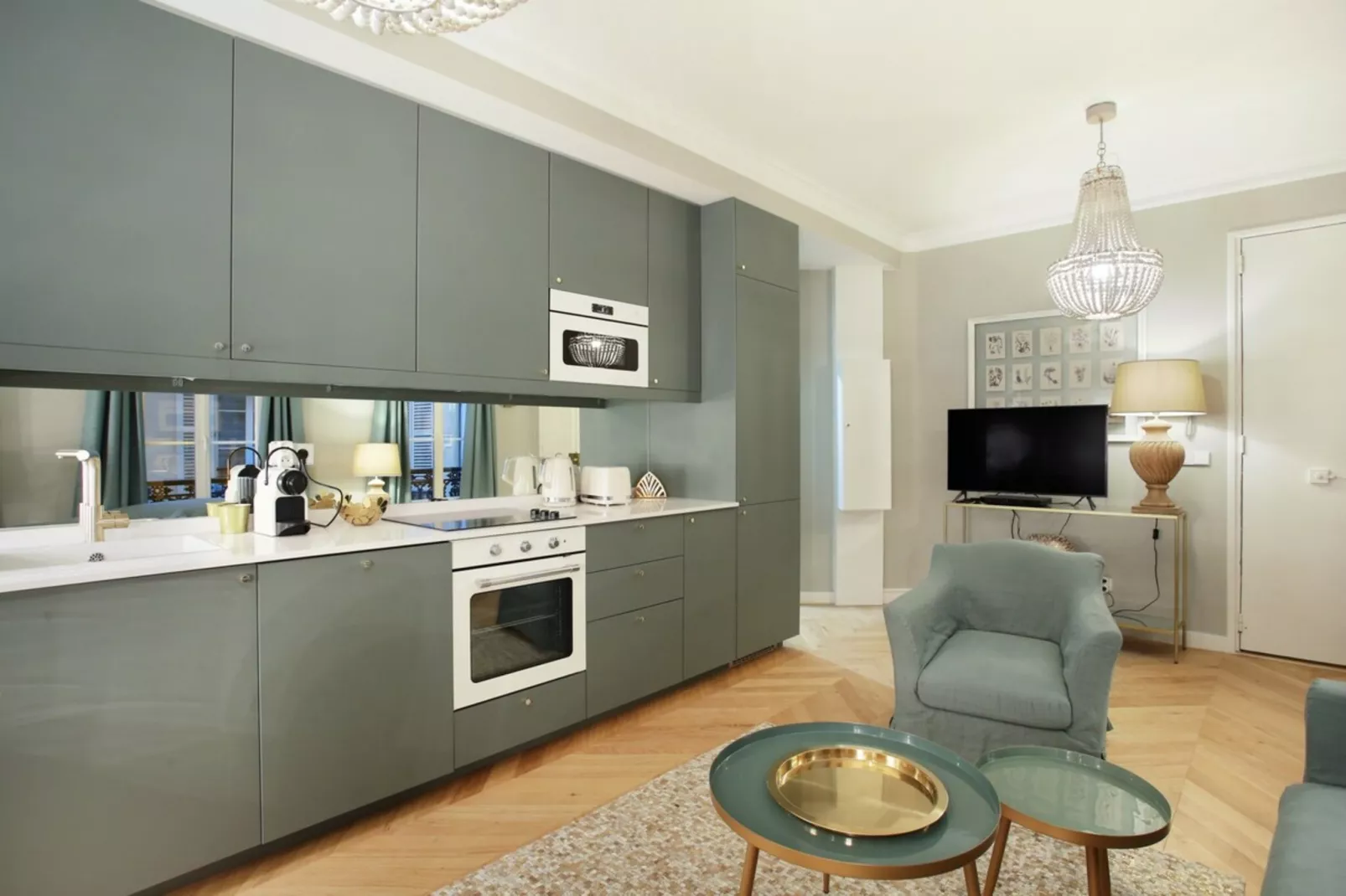 ISLY 1 D NEW-Niet-getagd