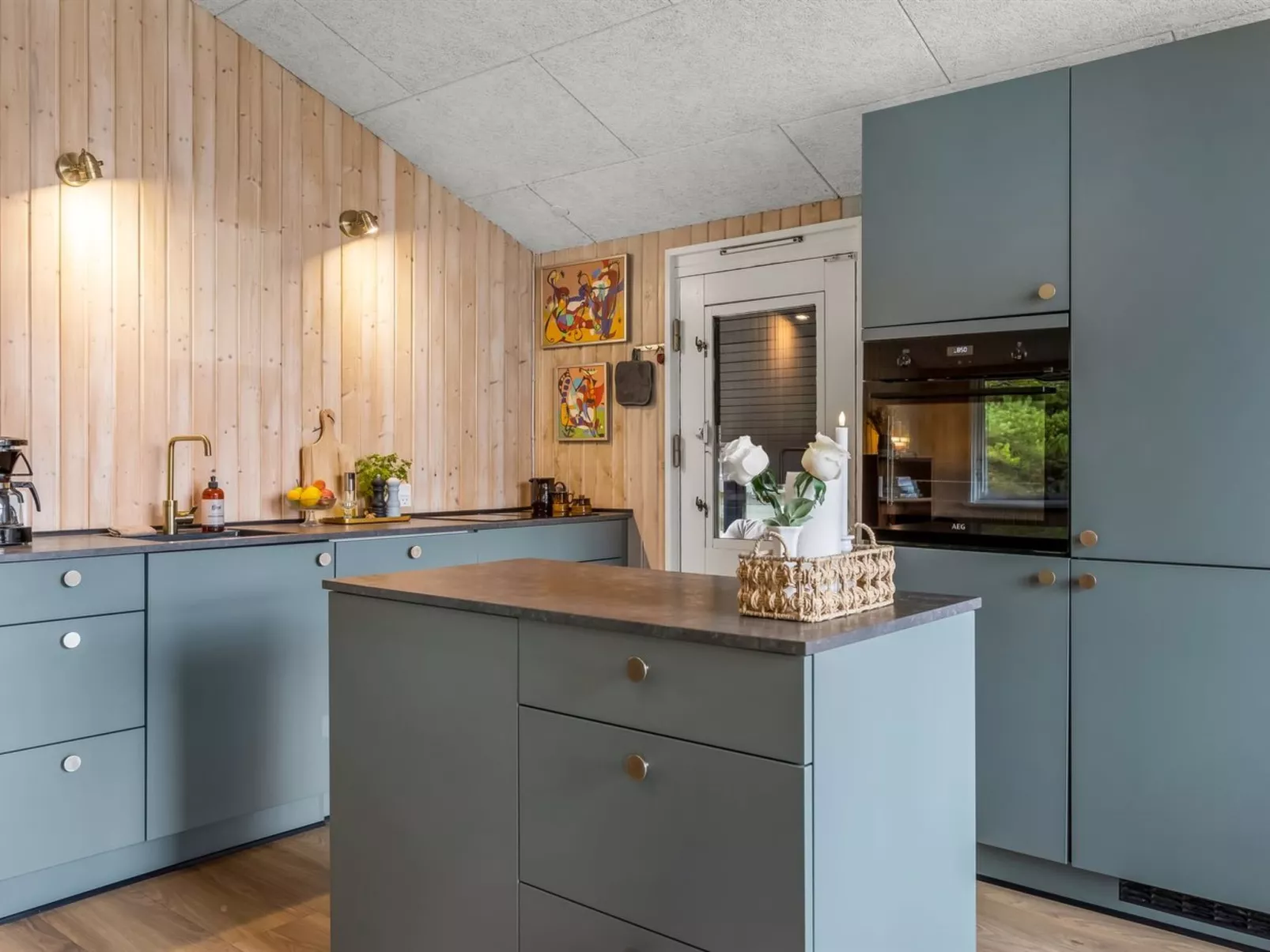 "Tole" - 2km from the sea-Binnen