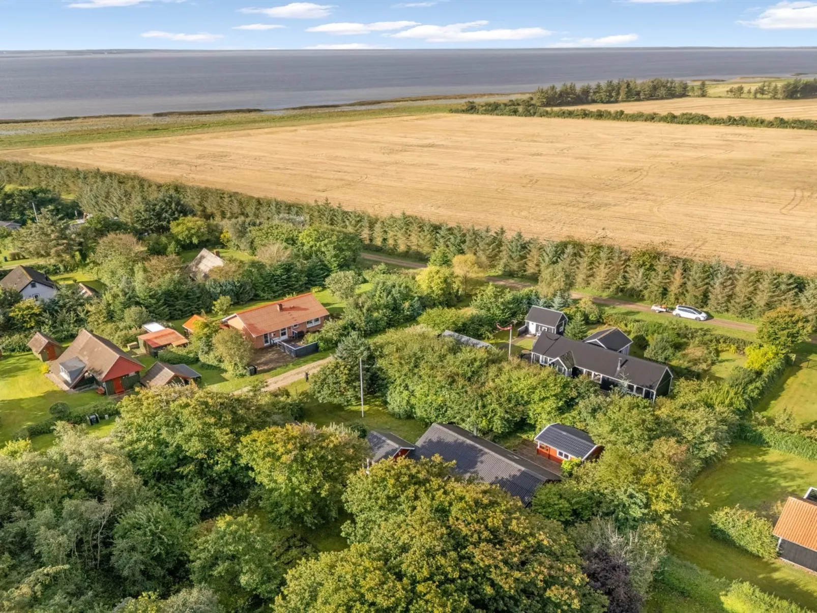 "Elea" - 450m to the fjord-Buiten