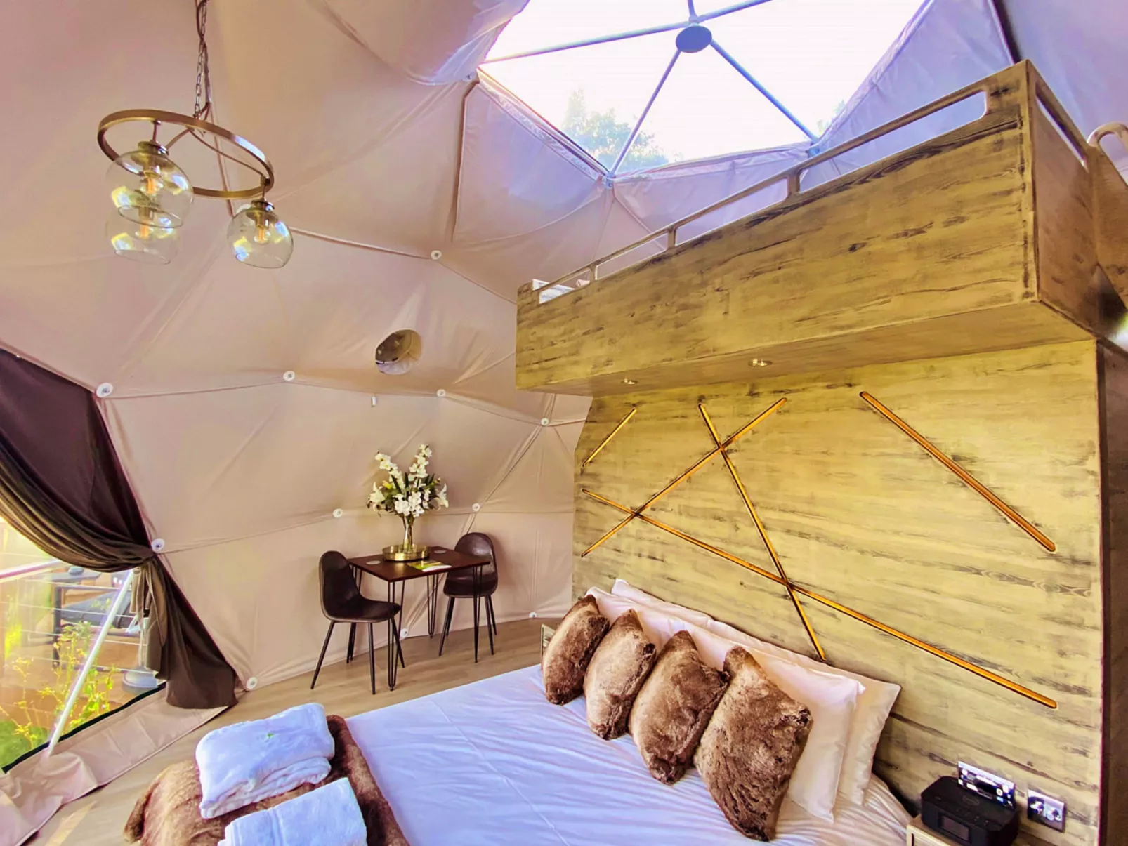 Scotney Luxury Dome-Binnen