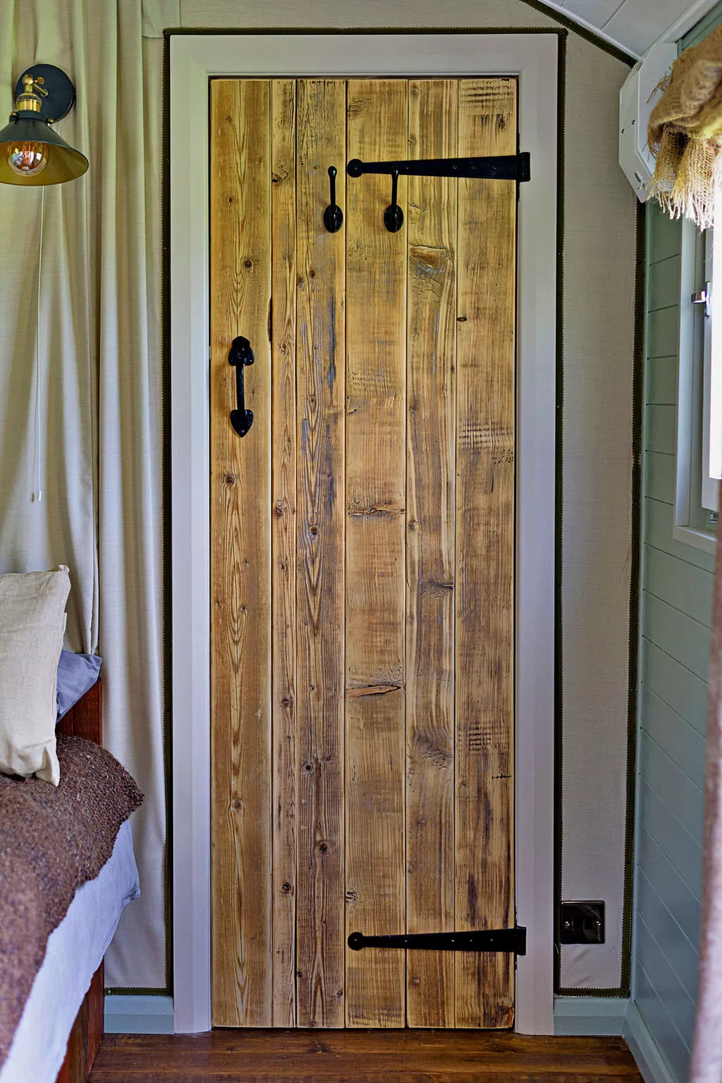 'Joan' Shepherds Hut-Binnen