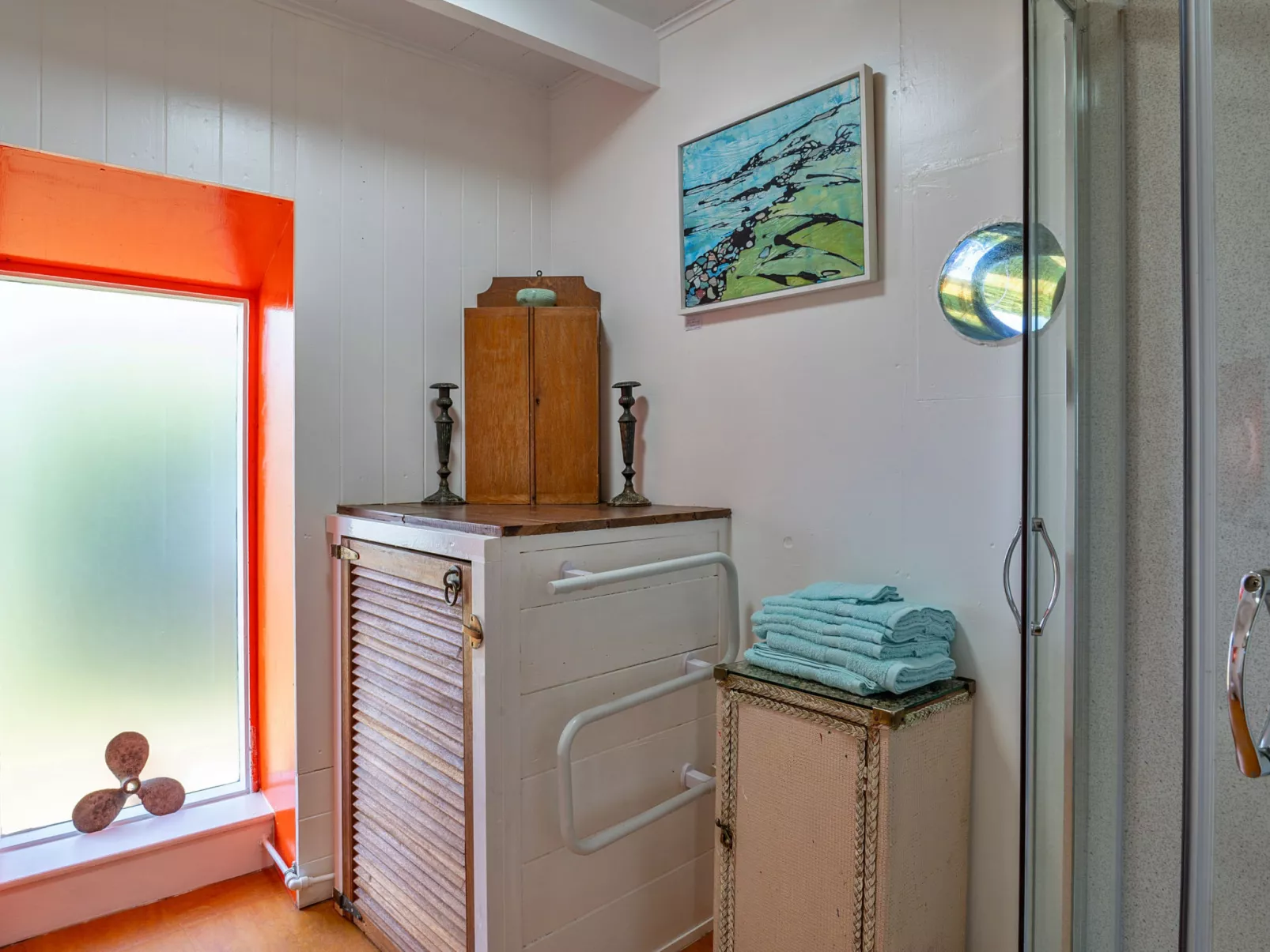 The Watchtower at Western Watch-Binnen