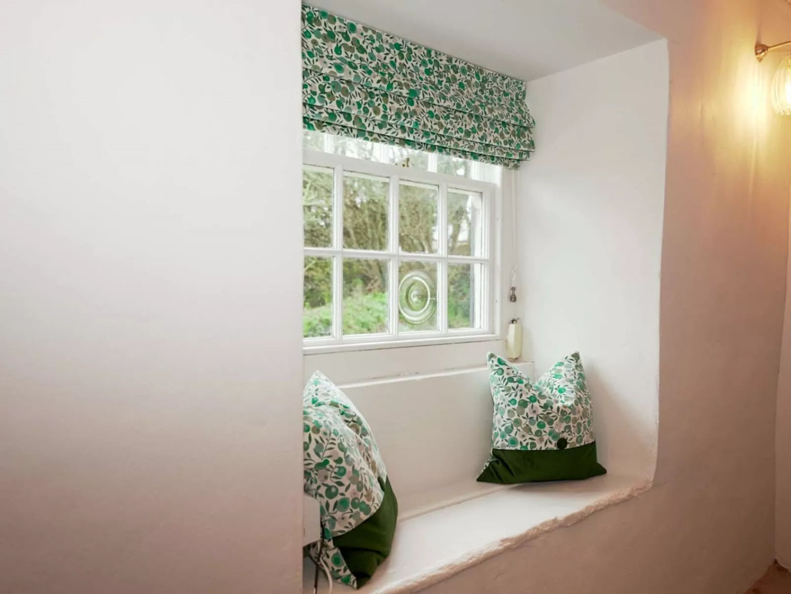 Old Lanvean Cottage-Binnen