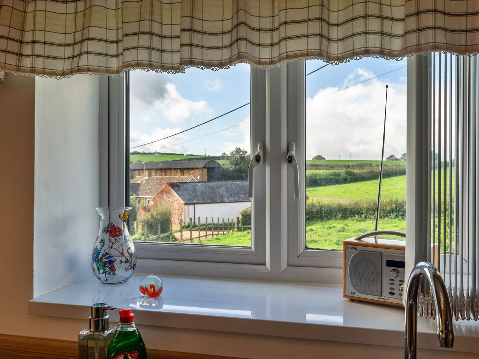 The Barn at Prowses Farm-Binnen