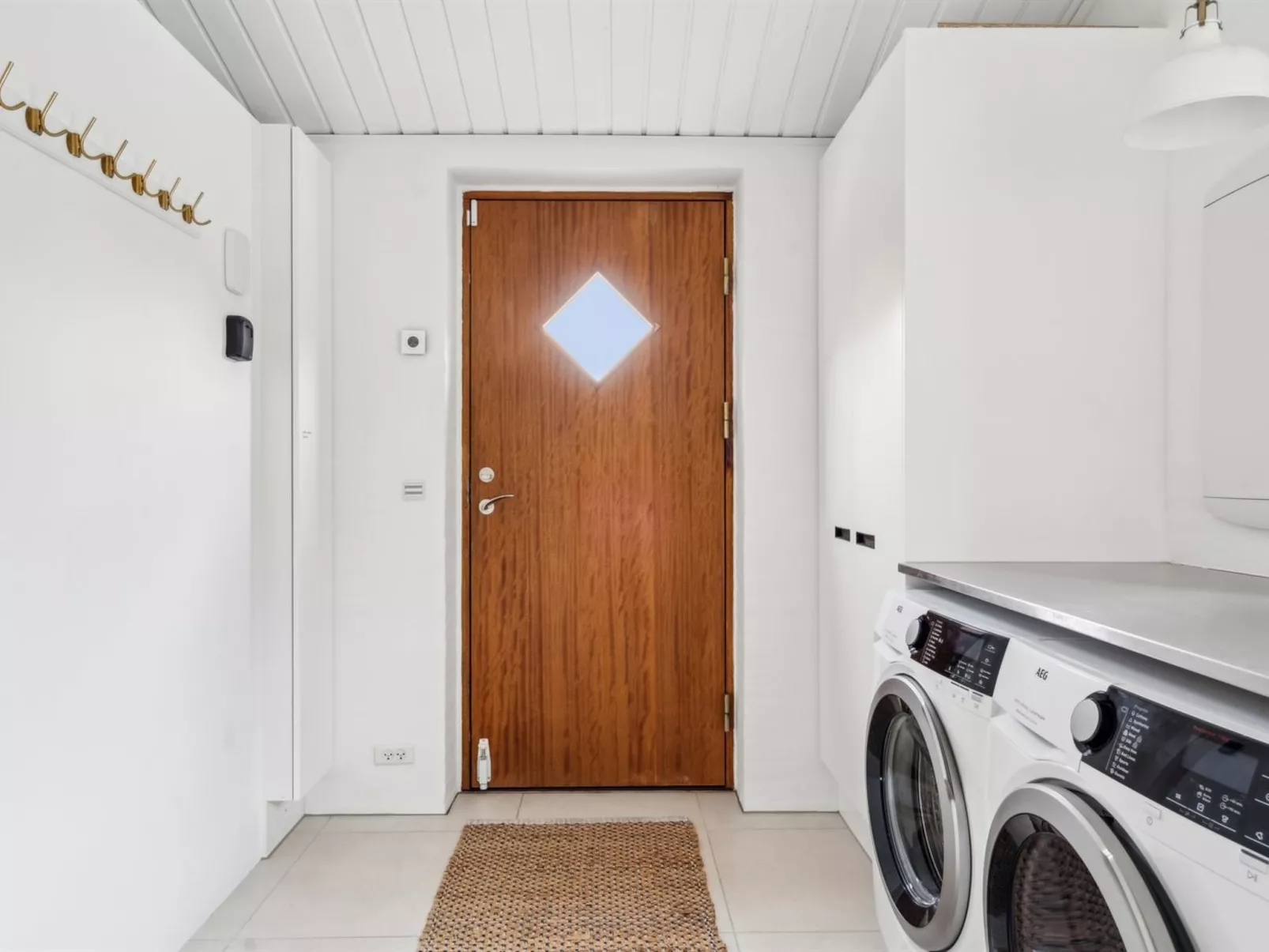 "Jensen" - 650m from the sea-Binnen