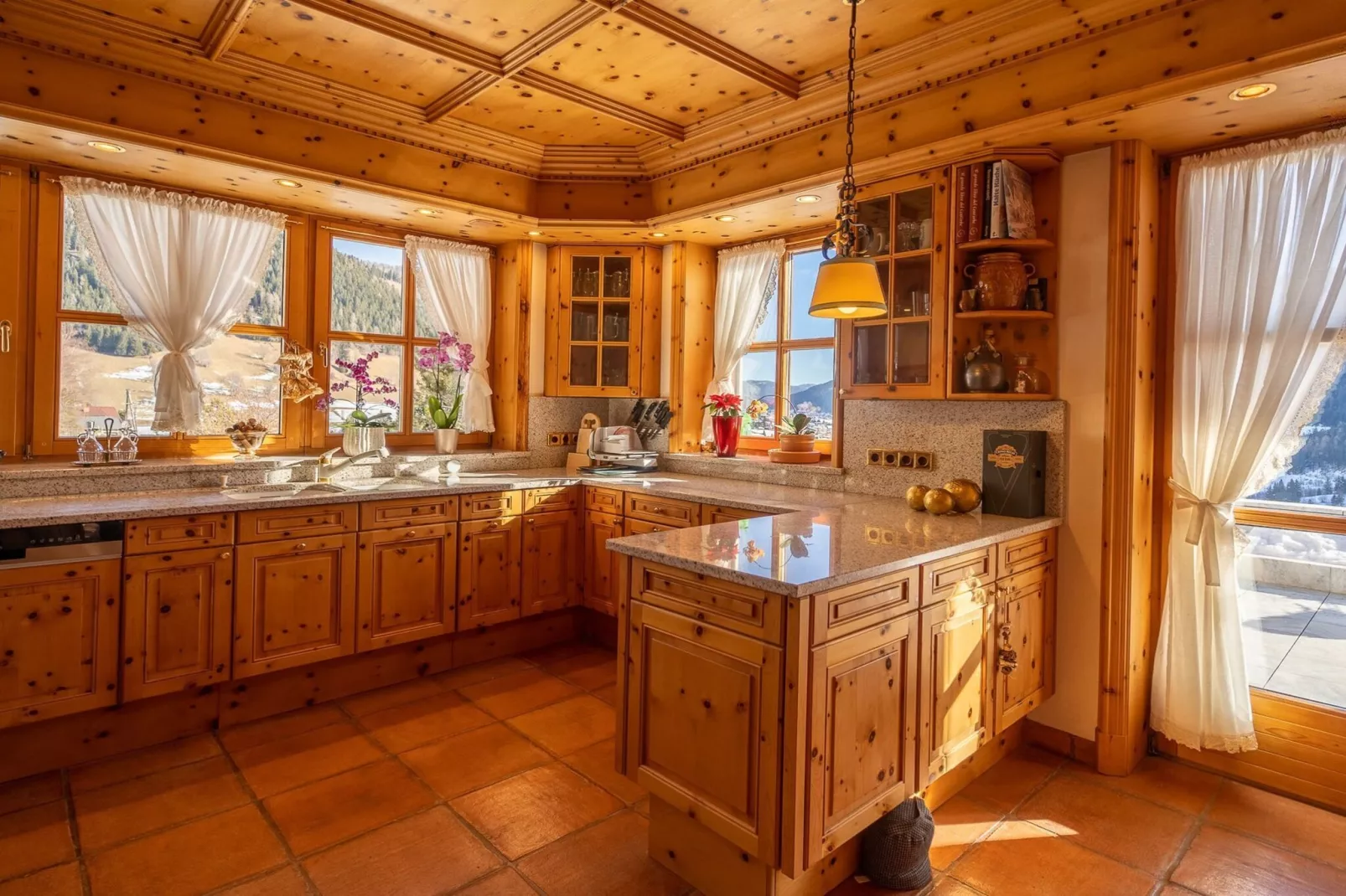 Bad Kleinkirchheim Lush and Spacious Villa with Indoor Pool and Wellness - Seven Bedroom Villa-Keuken