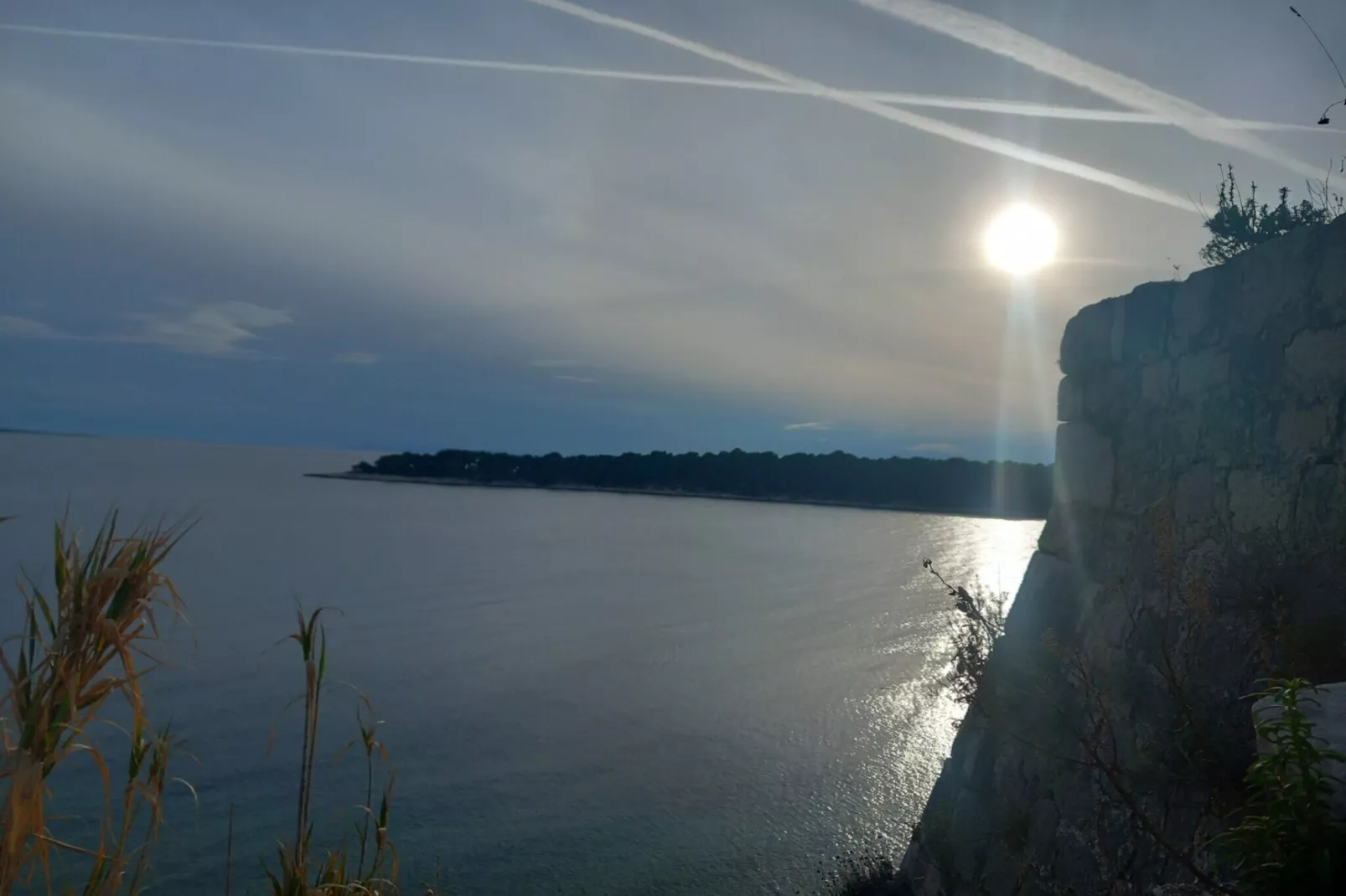 Guest House Green Corner Supetarska Draga - Triple Room with Terrace and Sea View-Sfeer