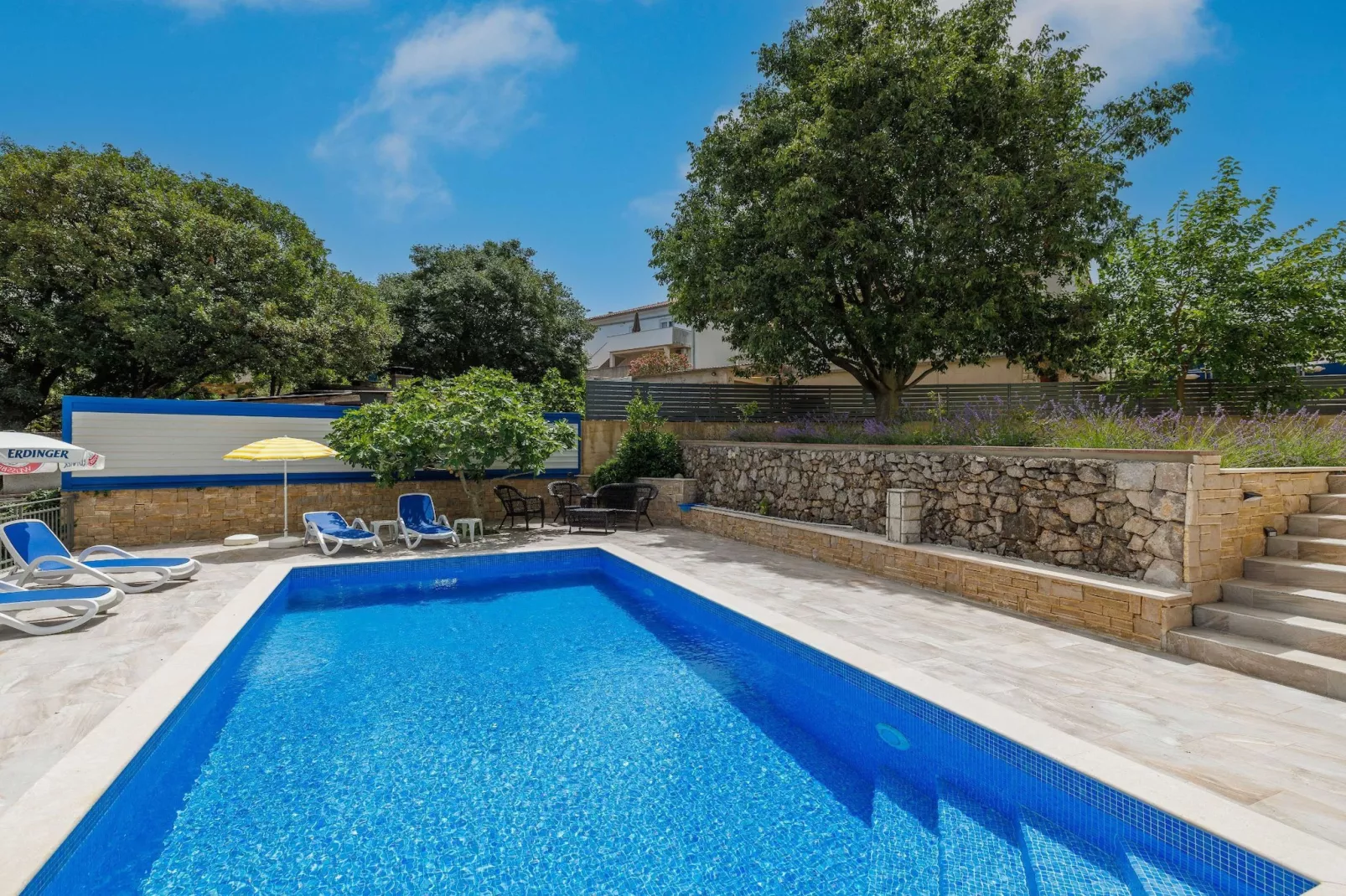 Wonderful Krk Island Stay: Shared Pool, Grill Patio, and Nearby Beaches - Double Room-Zwembad