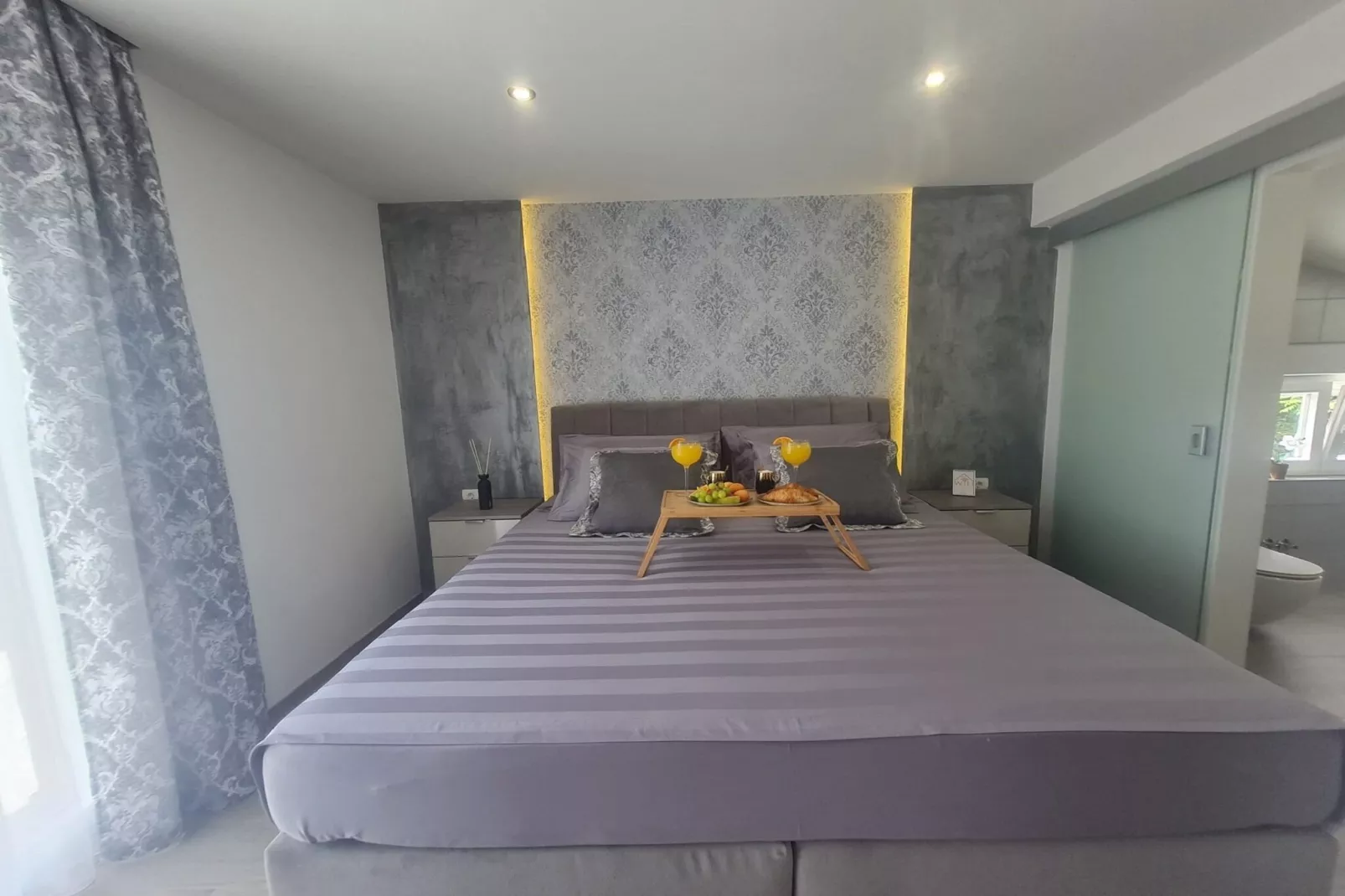 Four - Bedroom Villa-Slaapkamer