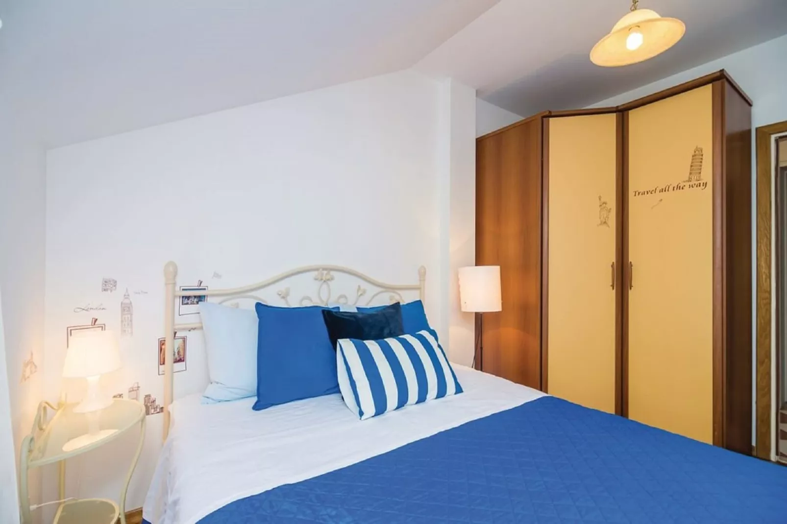 Three Bedroom Apartment with Pool-Slaapkamer