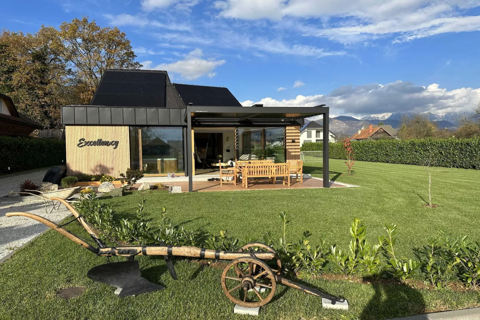 Elegant Warm Bliss Hideaway Escape Lodge - Holiday Home with Hot-Tub and Sauna (owner Excellency)-Buitenlucht