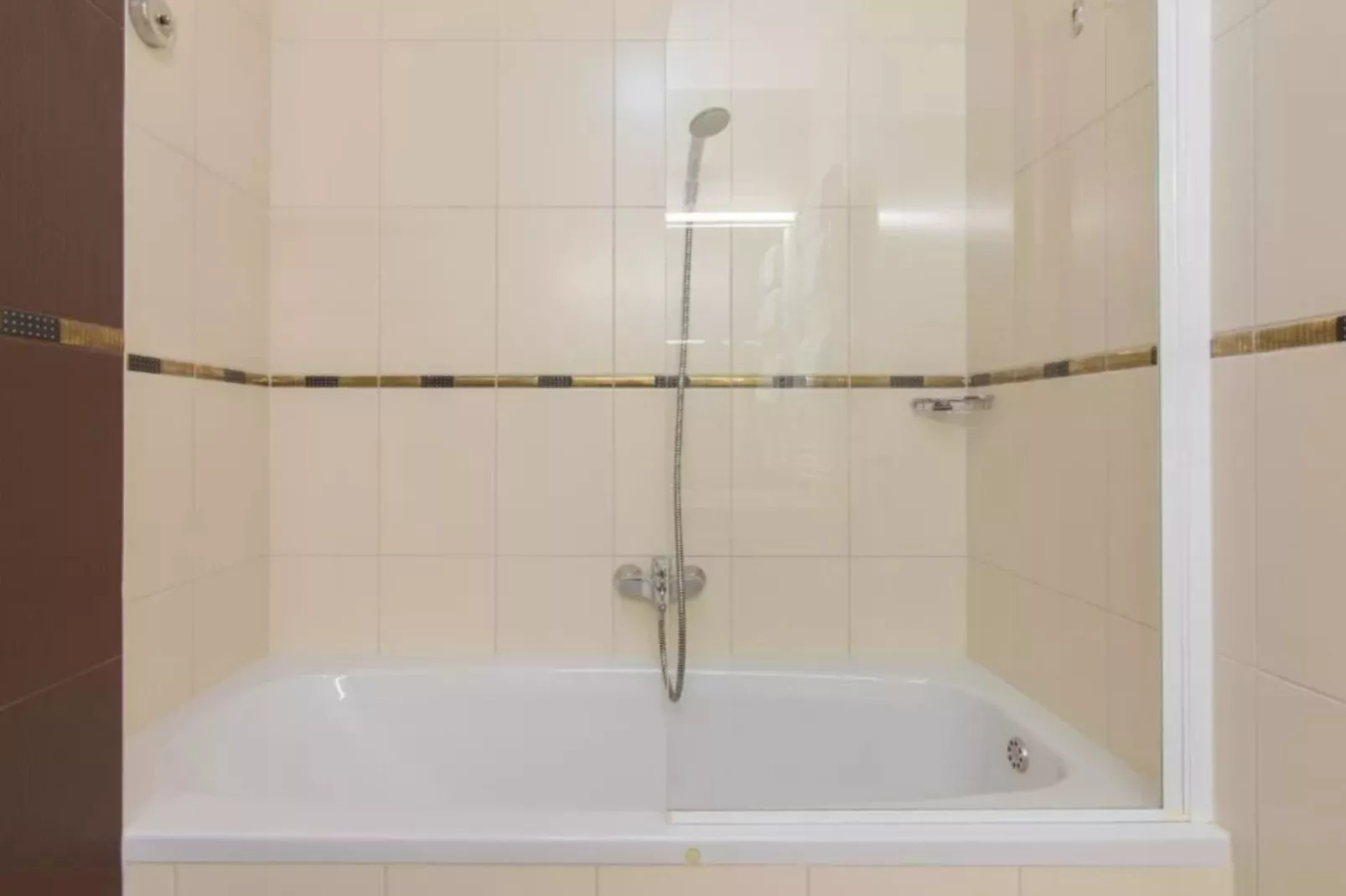 Marina Portorož Family Friendly Apartment 3 - Two Bedroom Apartment-Badkamer