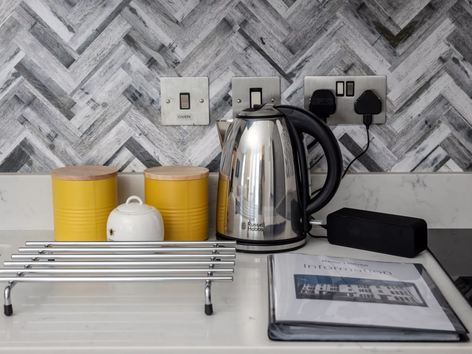 Belle House, Apt 1-Binnen