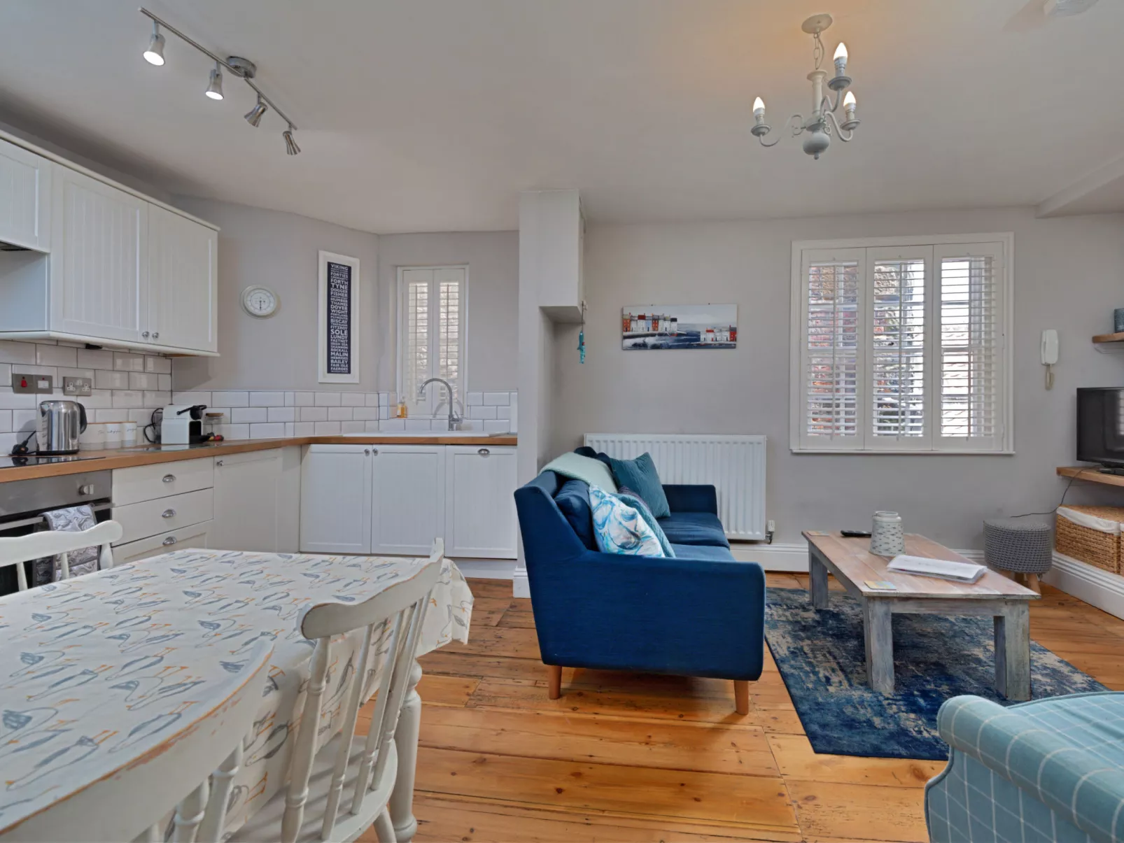 The Gull's Nest-Binnen