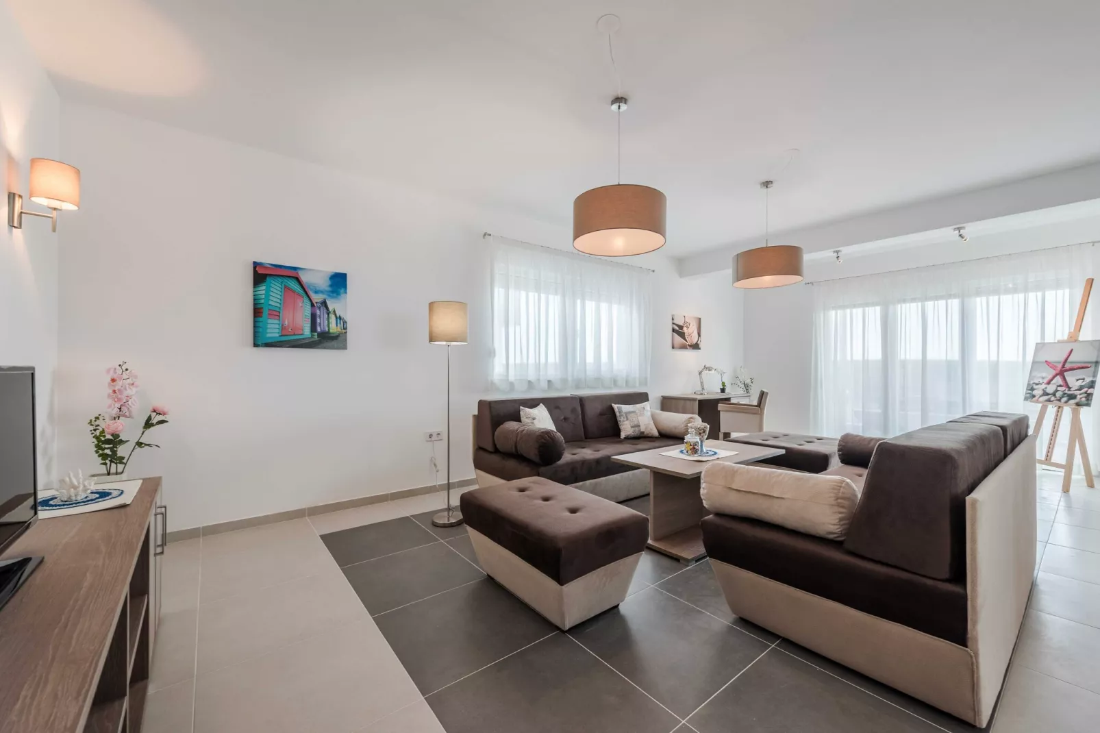 Luxury Escape with Swimming Pool & Modern Design - Superior Four Bedroom Villa with Private Pool ( Villa 2)-Woonkamer