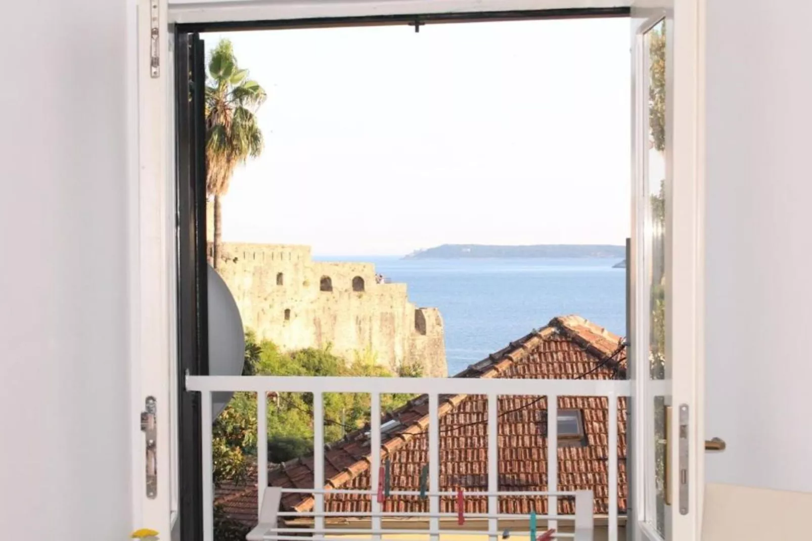 City & Sea Escape – A Perfect Stay in Herceg Novi -  Studio Apartment-Buitenlucht