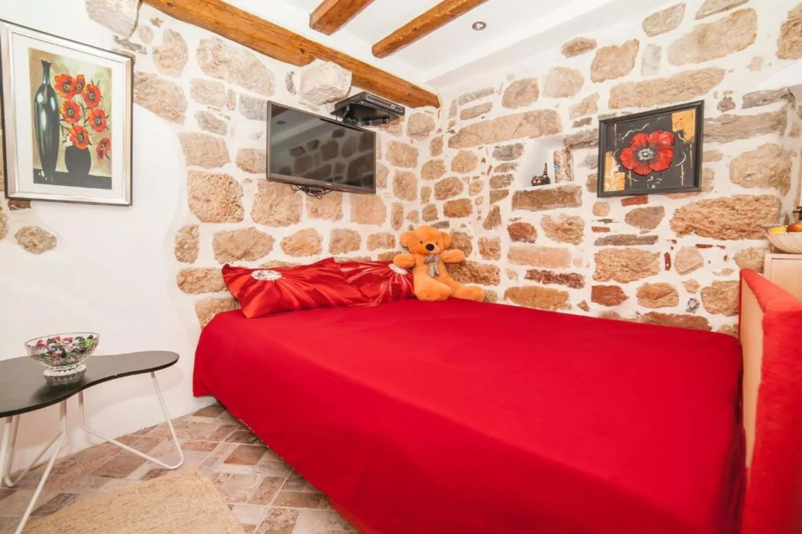 Cozy Stay in Kotor’s Old Town - Studio Apartment-Slaapkamer