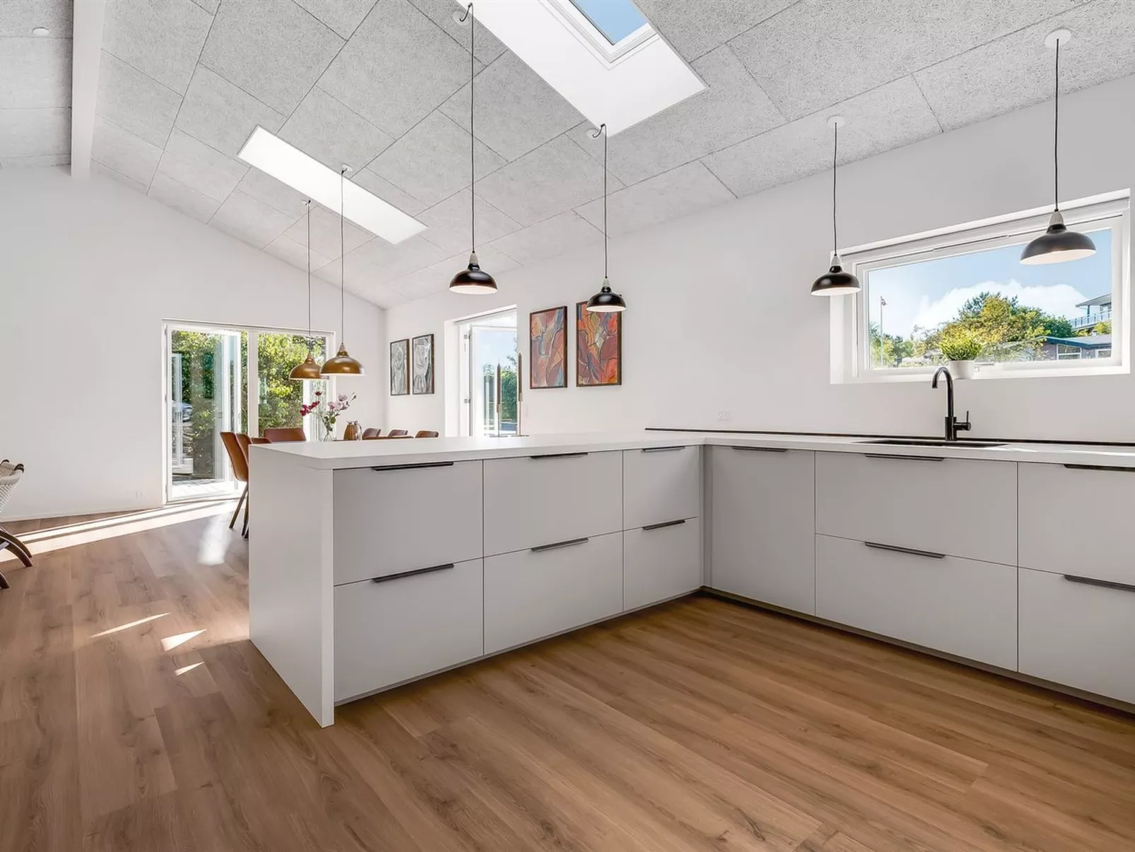 "Assa" - 500m from the sea-Binnen