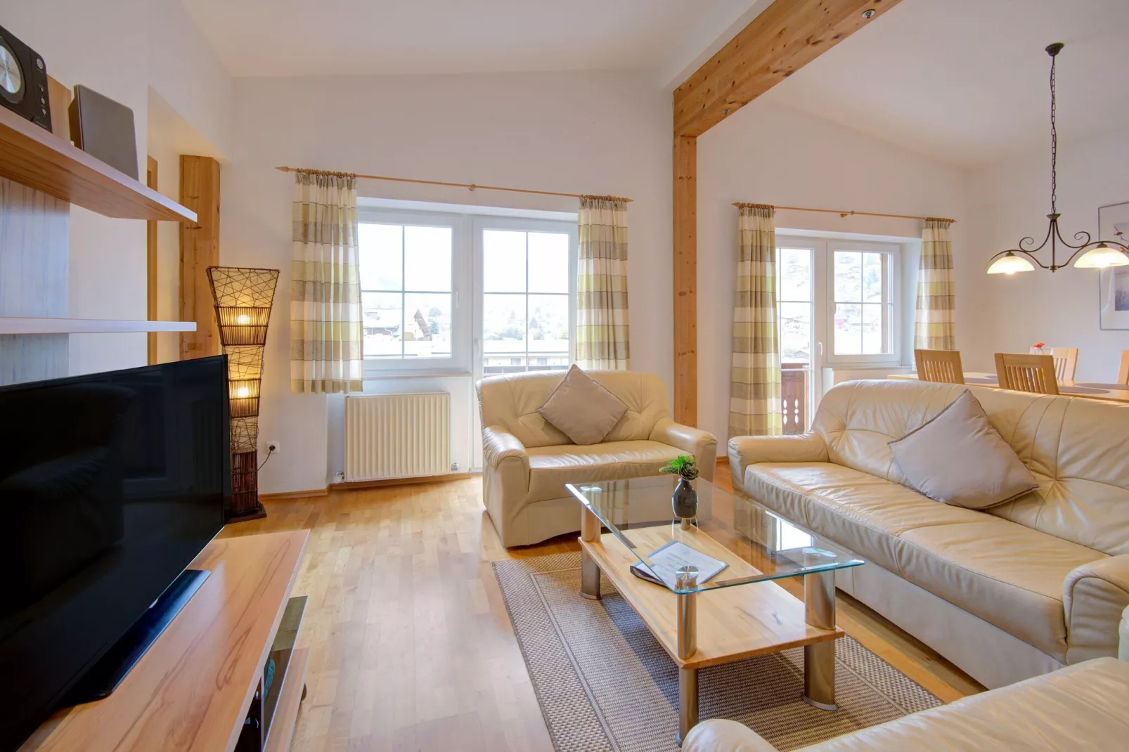 Vicky Apartment Top 11 - Woonkamer