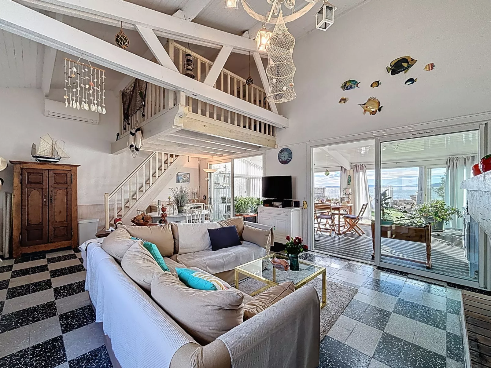 Les cabanes de Pérols-Binnen