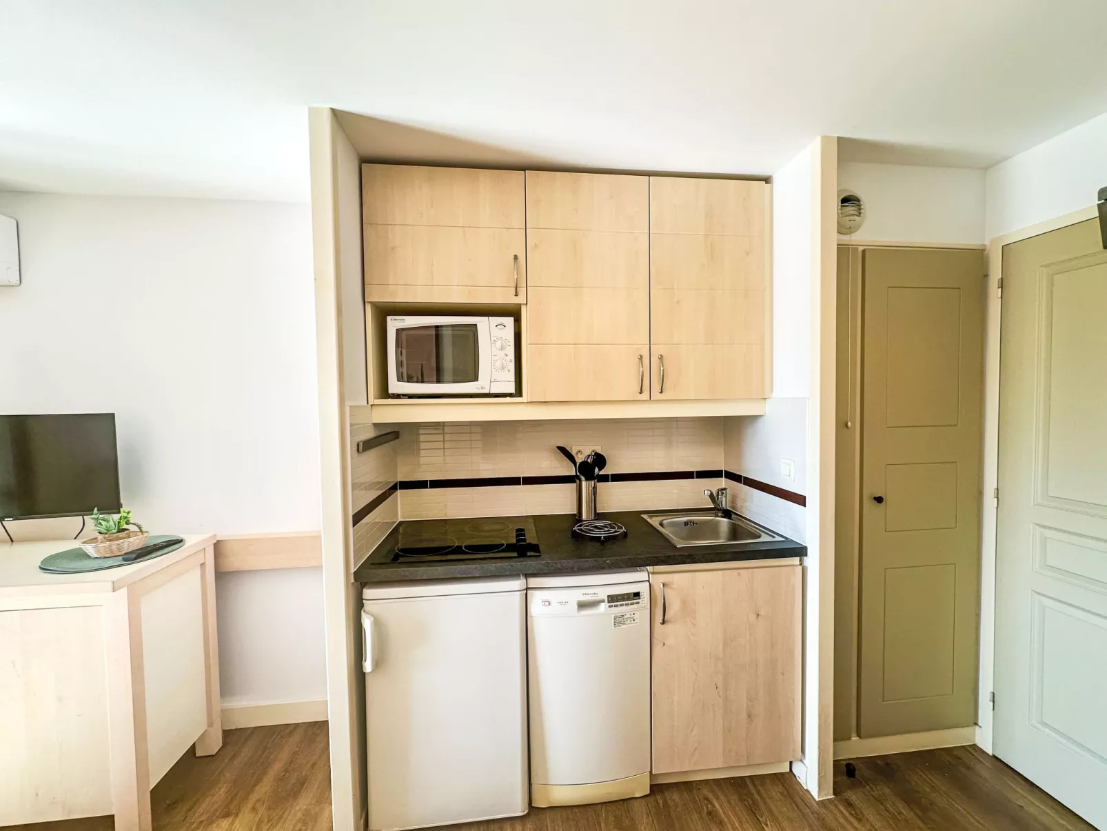 Village Cap Estérel - Le Belvédère-Binnen