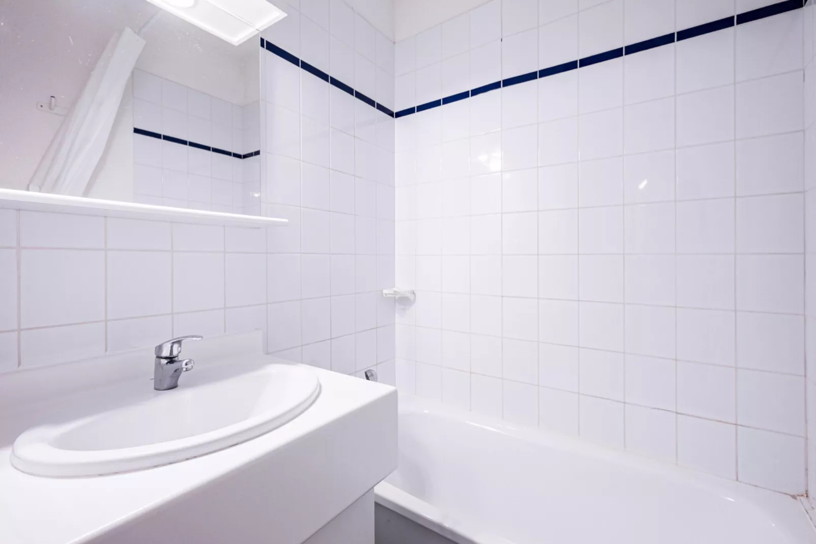 Les Eterlous N°24 - 2P6 - Badkamer