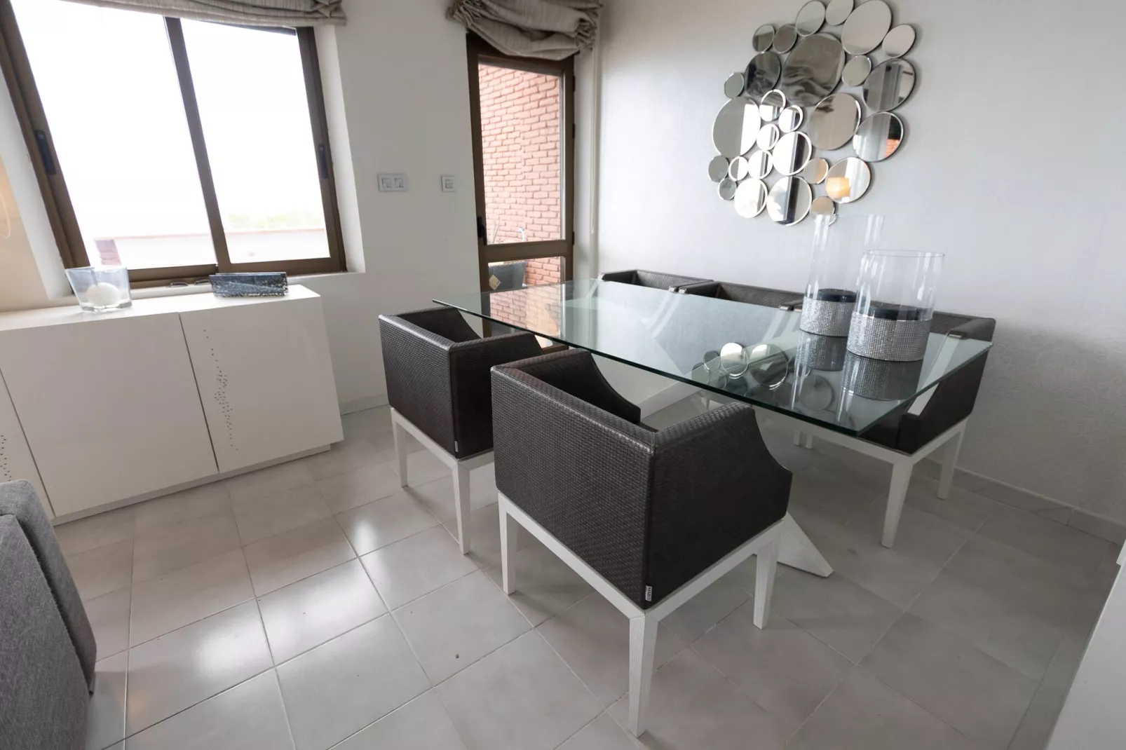 CT 383 GR - Faro's Almuñecar Beachfront for 4-Eetkamer