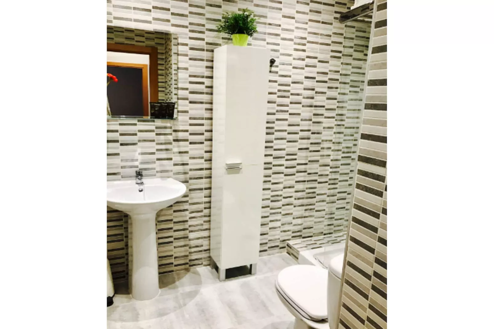 CT 377 - Faro's Malaga Citycenter - Refino Apartment - Rooftop Pool-Badkamer