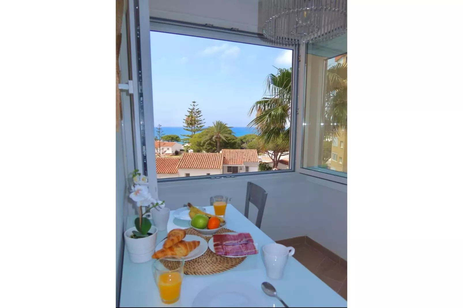 CT 397 - Faro's Beach Studio - Mijas Costa-Eetkamer