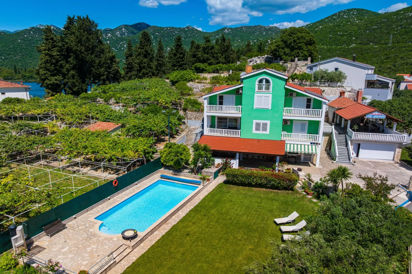 Villa Green Paradise-Buitenkant zomer