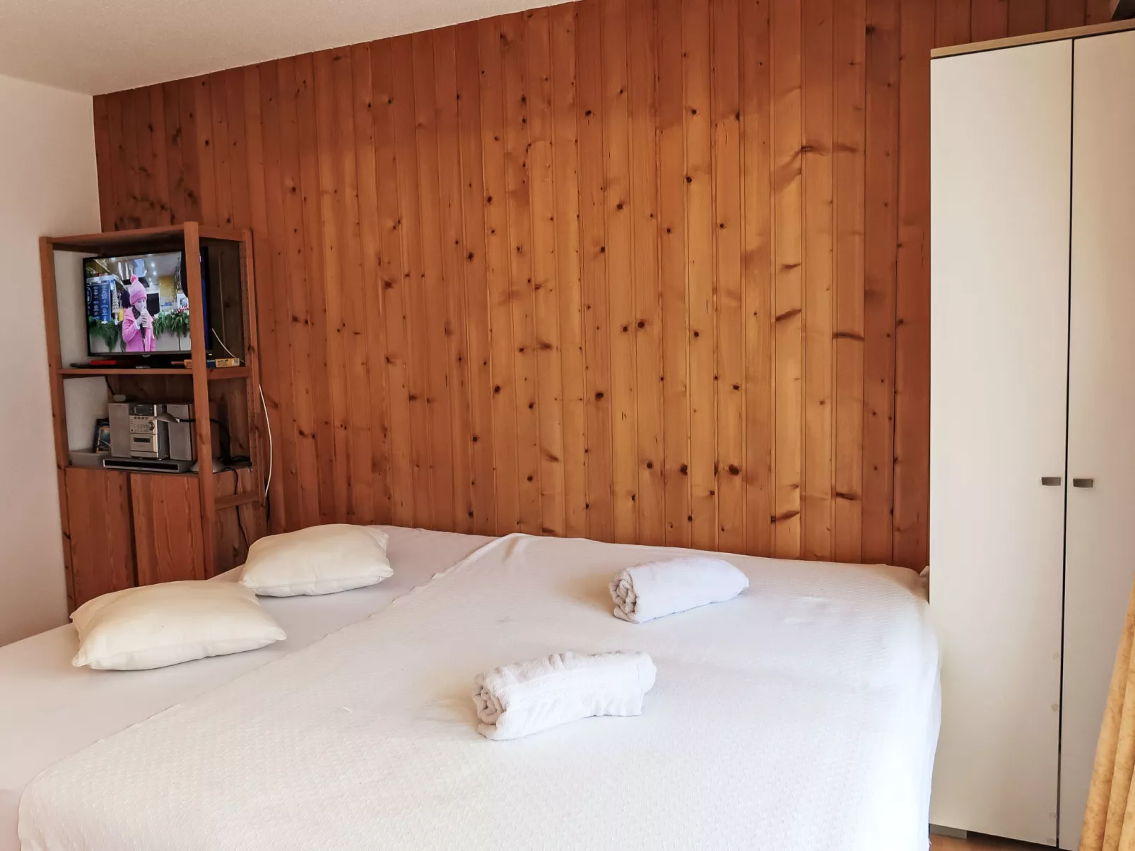 Neige et Soleil Nr 13-Binnen